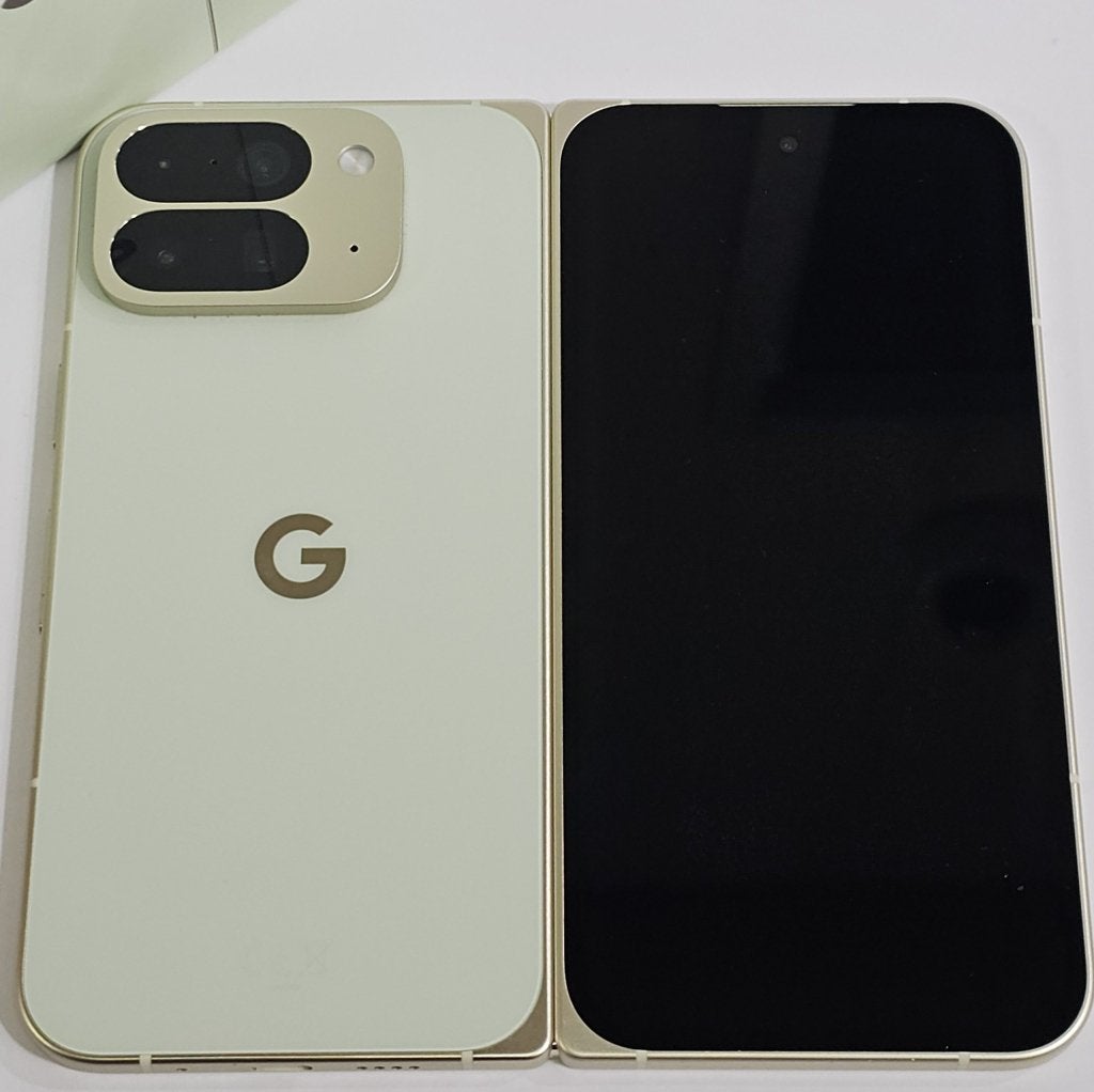 Google Pixel 10 Pro Fold- 256GB - Groen | Retourdeal, Telecommunicatie, Mobiele telefoons | Overige merken, Press@google.com, Claude Debussylaan 34, 1082 MD Amsterdam, Nederland