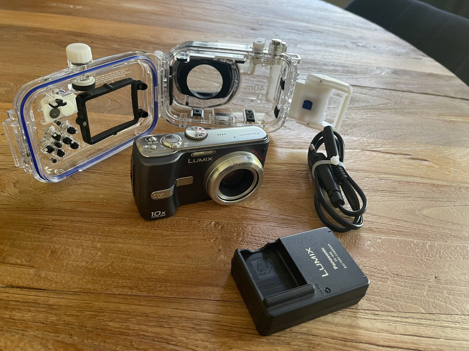 Panasonic Lumix - met onderwaterbehulzing - oplader - SD, Ophalen of Verzenden, Zo goed als nieuw, Overige Merken, 8 keer of meer