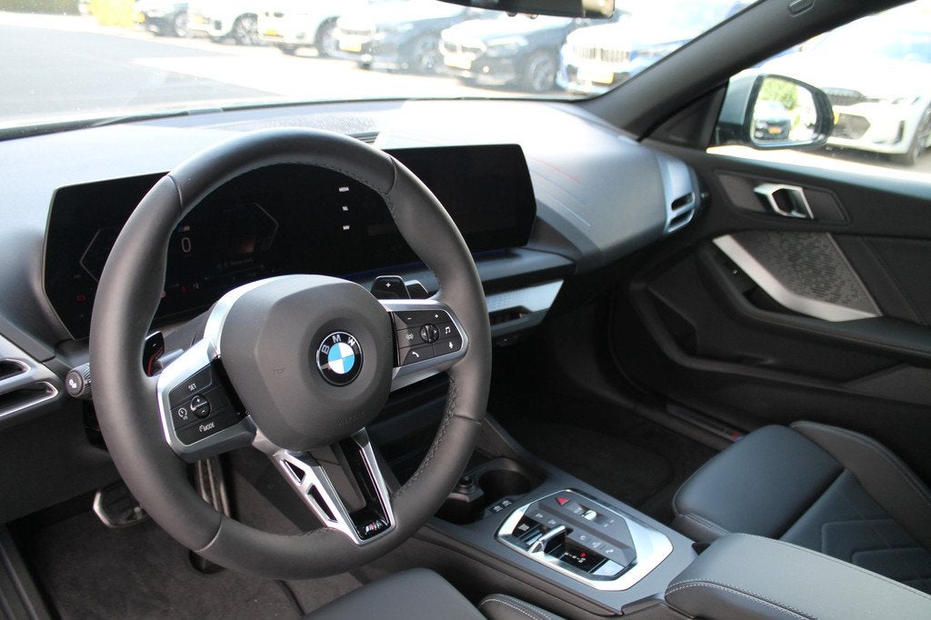 BMW 2 Serie Gran Coupé 220 M Sport Automaat / Sportstoelen, Auto's, BMW, 156 pk, Met garantie (alle), Bedrijf, 19 km/l
