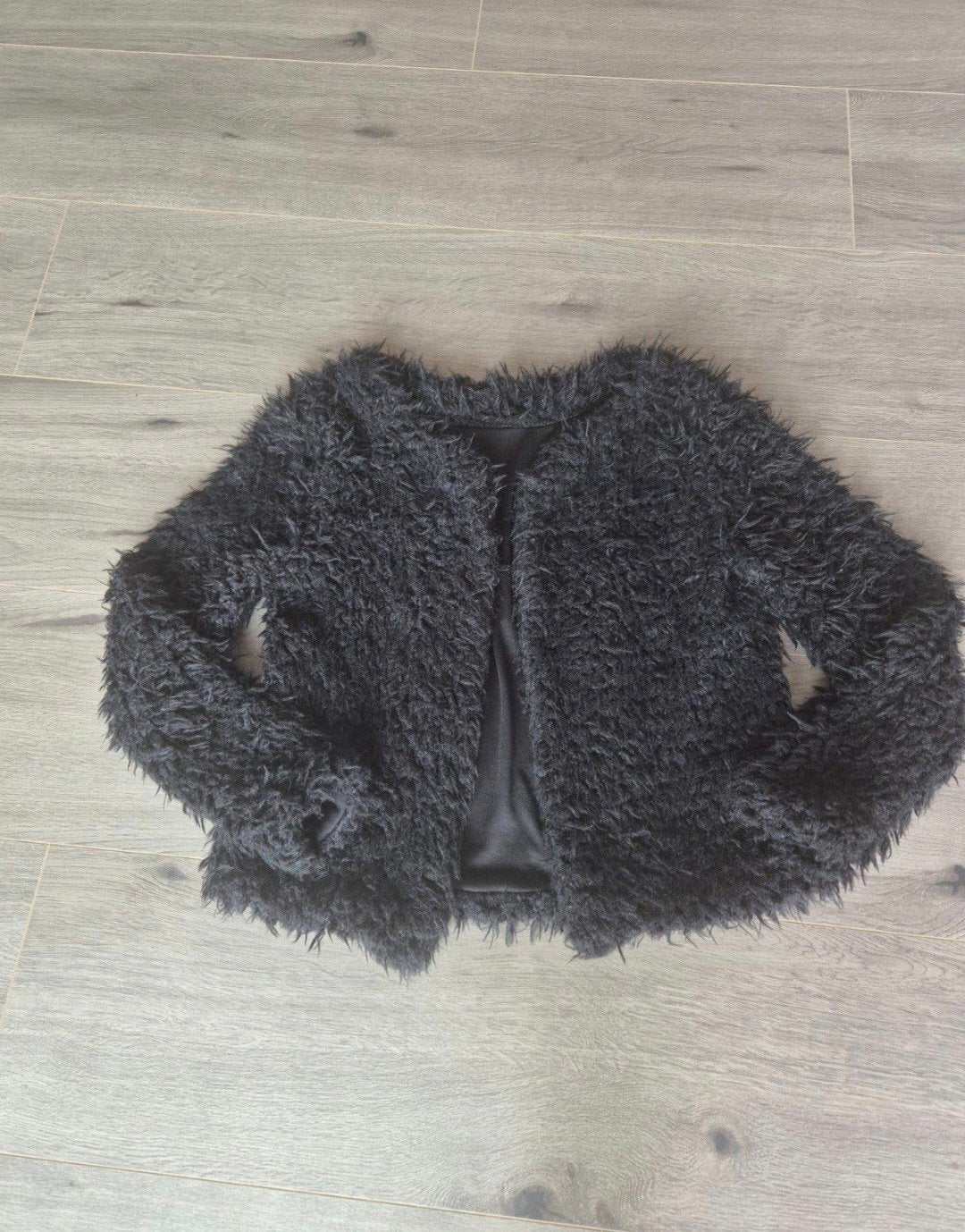 Zwarte fluffy teddy jas / faux fur vest met wol - Maat M, Ophalen of Verzenden, Gedragen, Maat 38/40 (M), Zwart