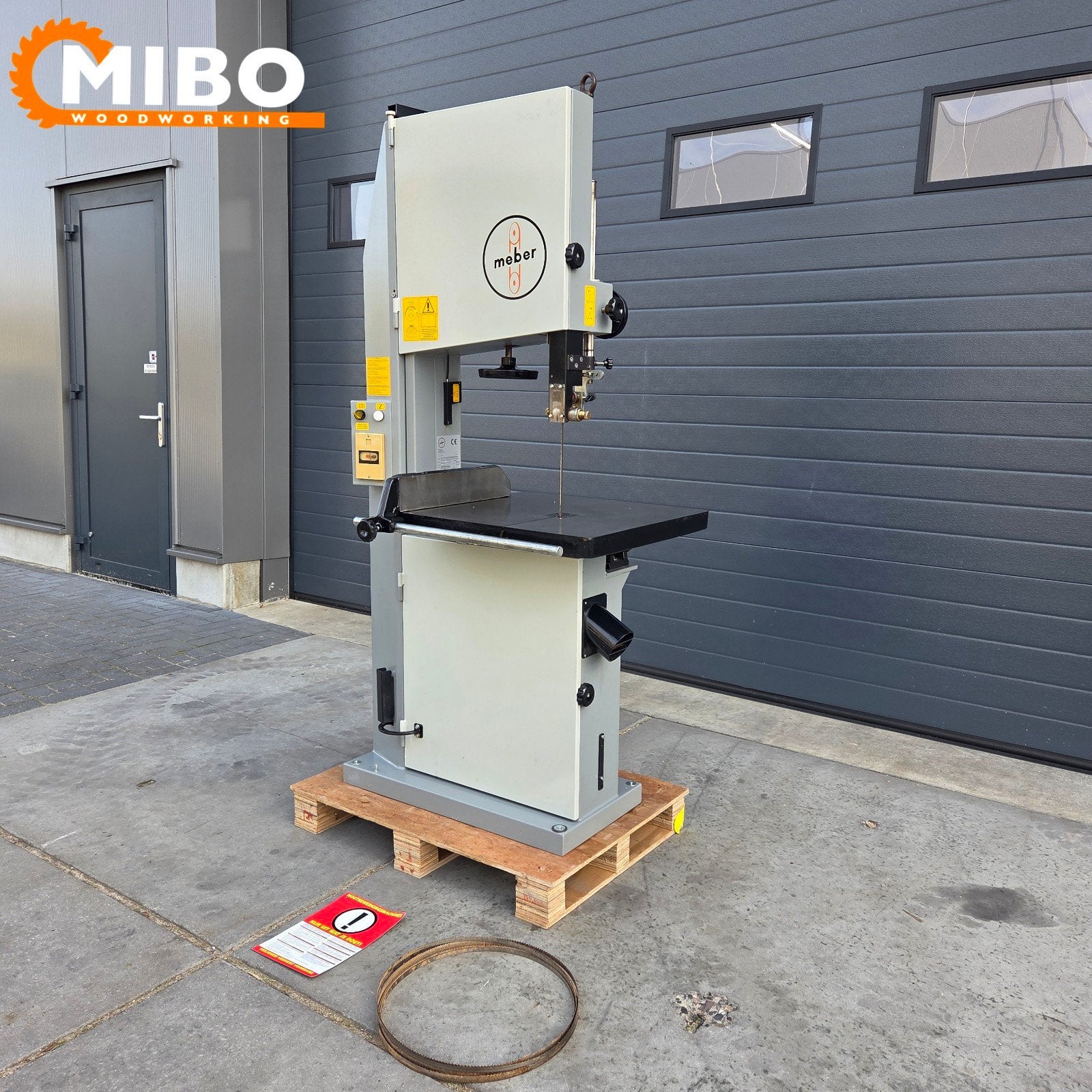 Meber lintzaag model 600 ** Nieuwstaat ** Compact, 70 mm of meer, Ophalen of Verzenden, Zo goed als nieuw, Lintzaag