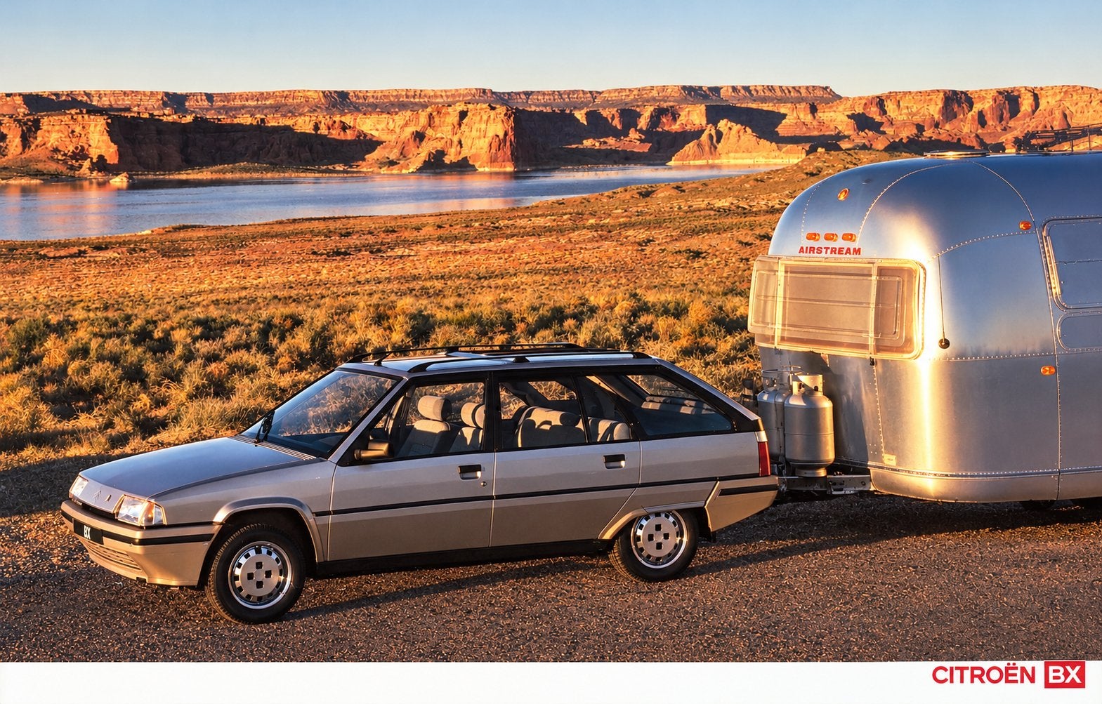 Vintage Citroën BX met Airstream poster, Ophalen of Verzenden, Gelezen, Citroën