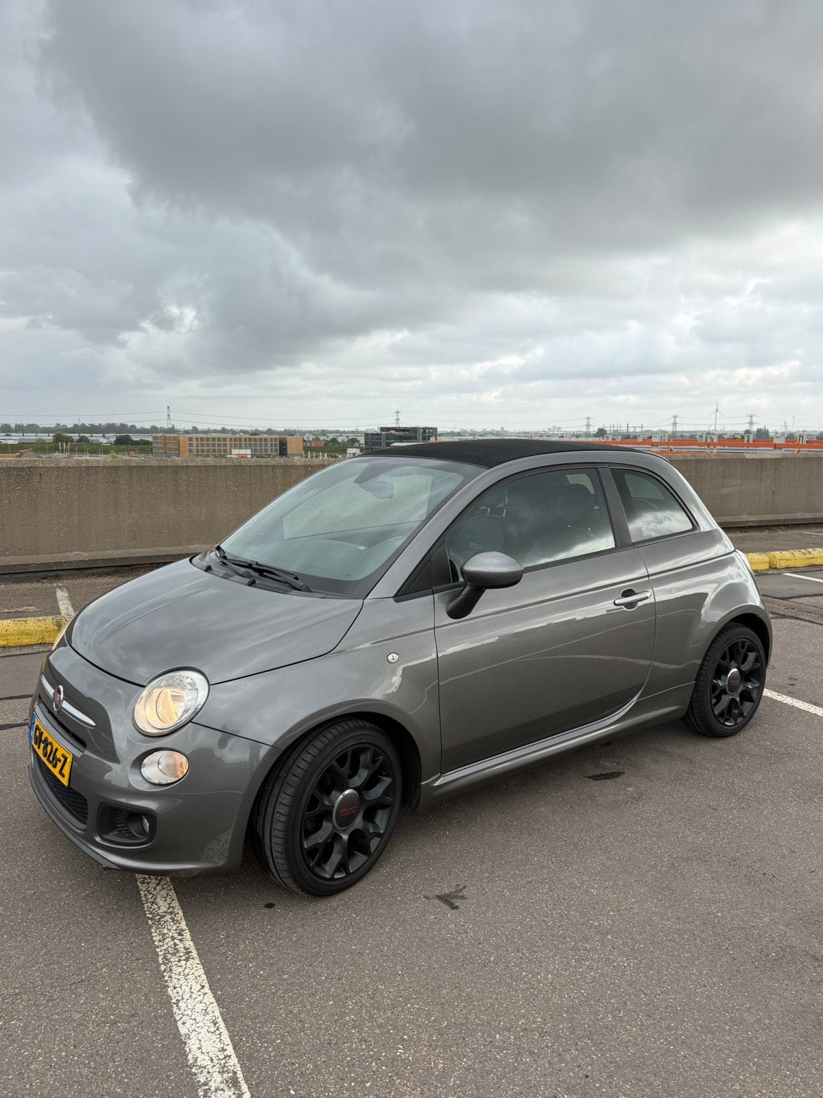 Fiat 500 0.9 Twinair AUT 2015 Grijs, 40 €/maand, Origineel Nederlands, 26 km/l, Particulier
