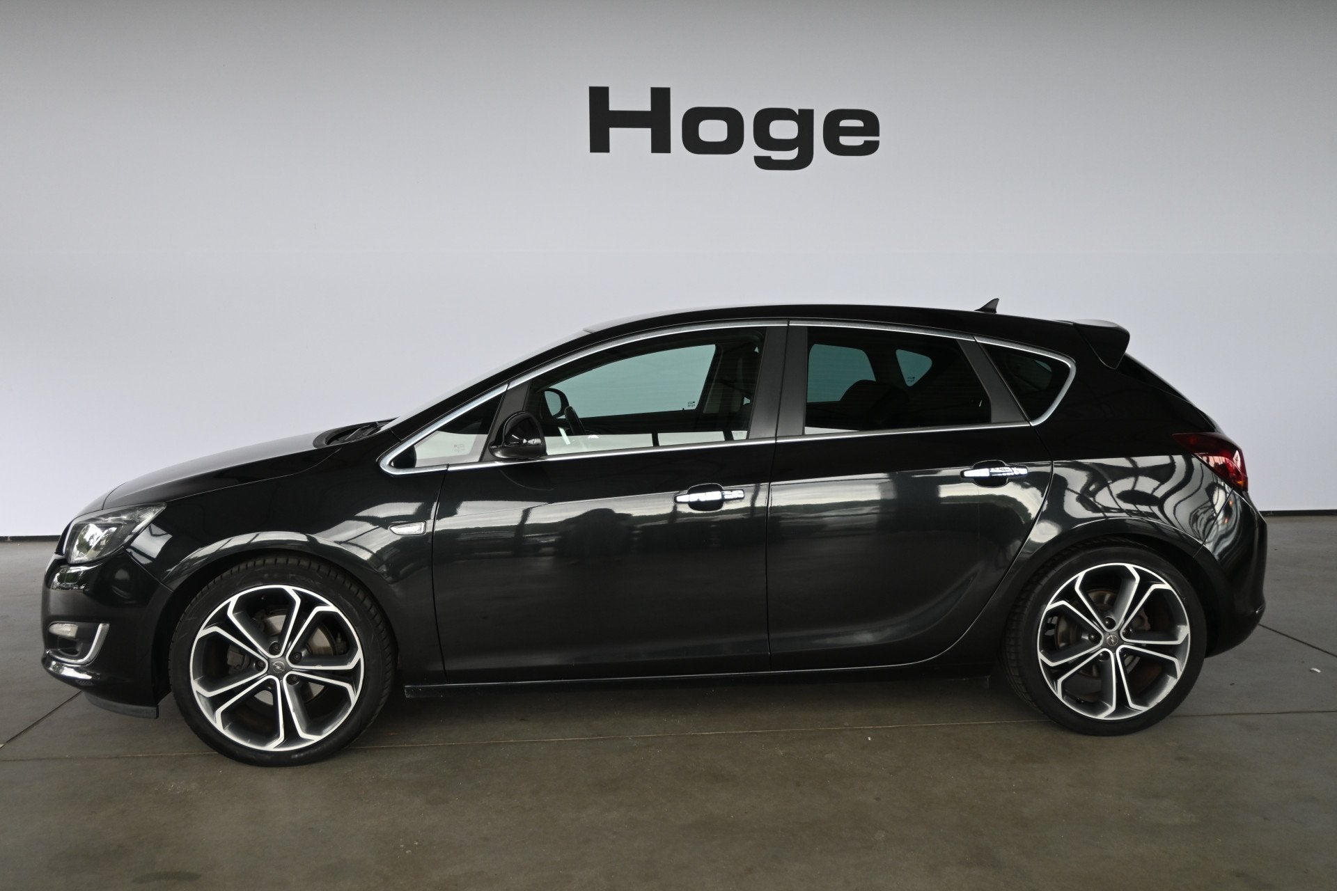 Opel Astra 1.6 Turbo Sport Cruise control Clima Lederen stoe, Auto's, Opel, Voorwielaandrijving, Euro 5, Gebruikt, 4 cilinders