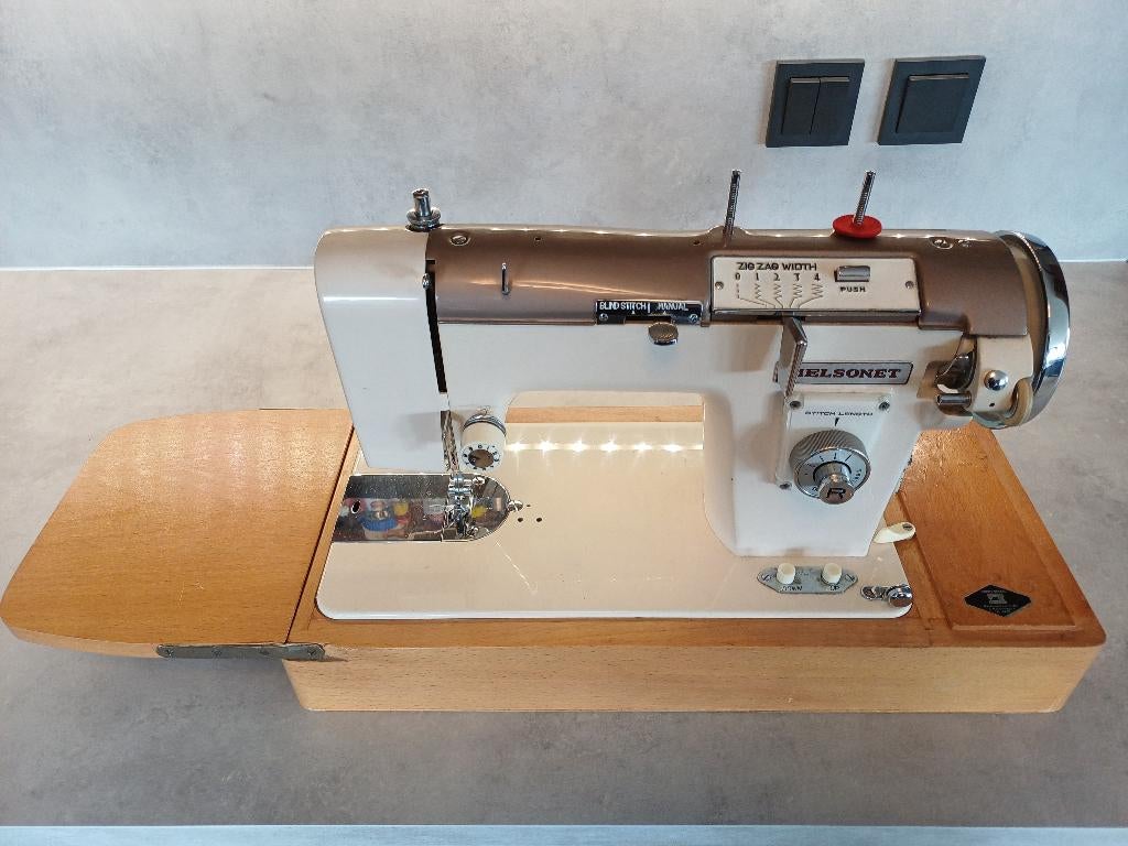 Naaimachine, Hobby en Vrije tijd, Naaimachines en Toebehoren, Ophalen, Gebruikt, Naaimachine, Overige merken