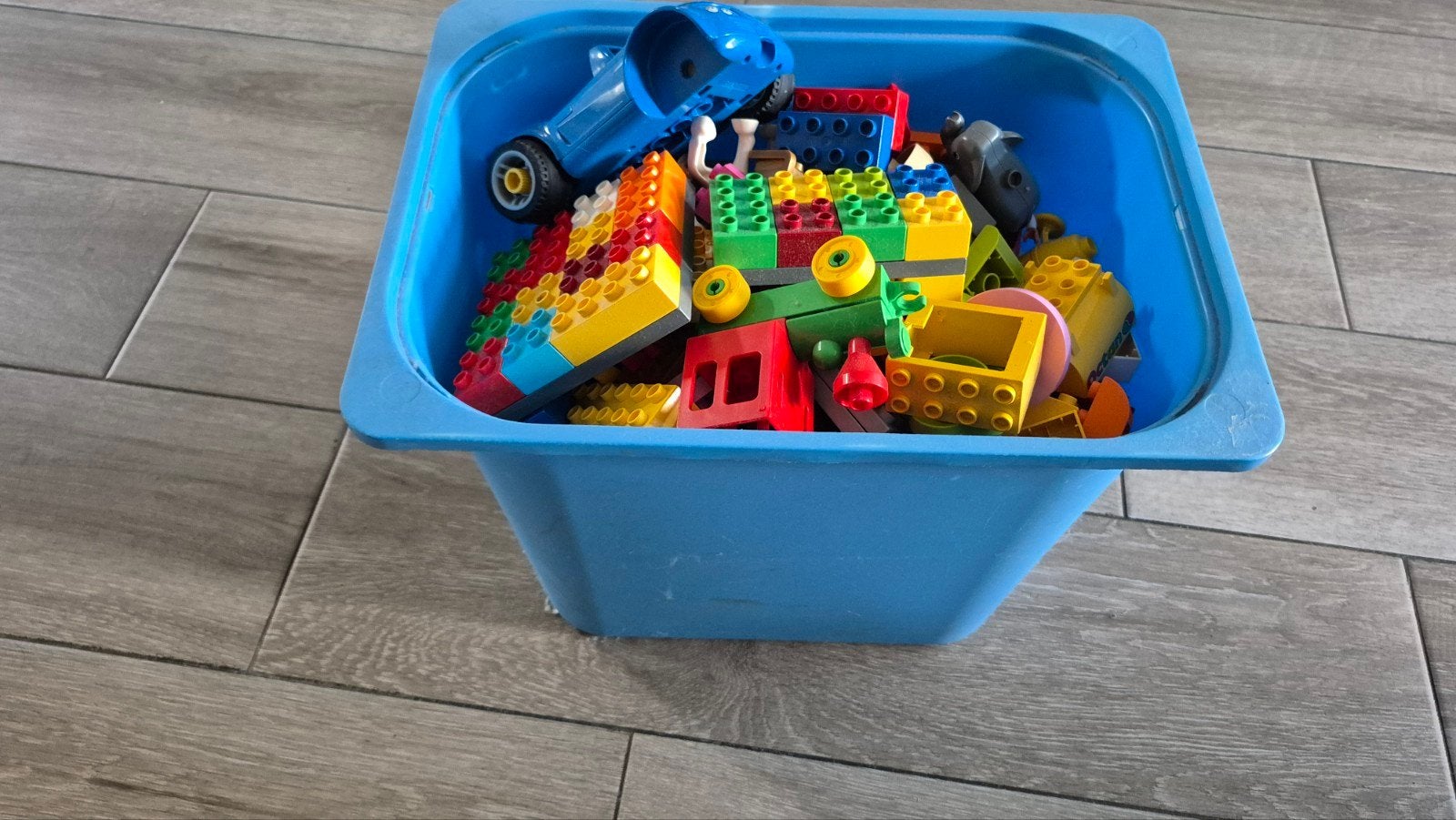 Grote bak met diverse Duplo blokken, Kinderen en Baby's, Ophalen, Gebruikt, Inclusief extra onderdelen, Lego