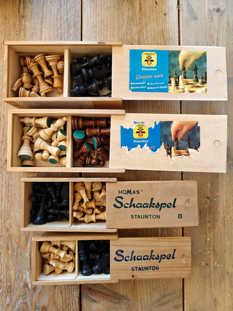 8 doosjes schaakstukken., Ophalen of Verzenden, Homas., Homas., Staunton.
