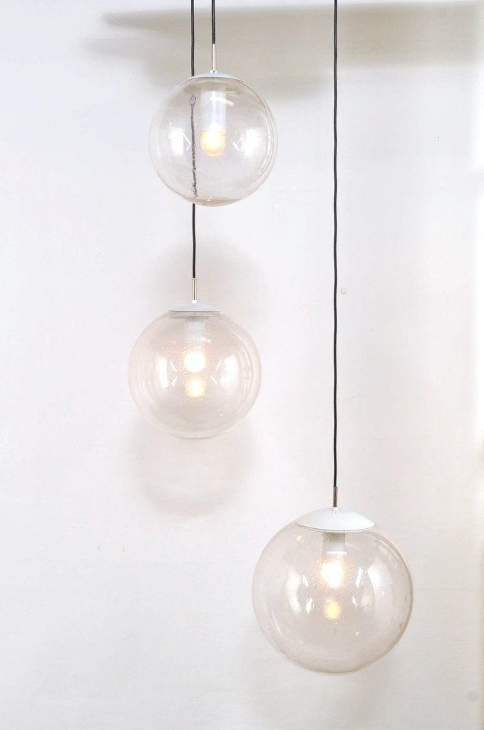 Vintage 3-lichts hanglamp glazen bollen lamp klooster 60s, Ophalen of Verzenden, Gebruikt