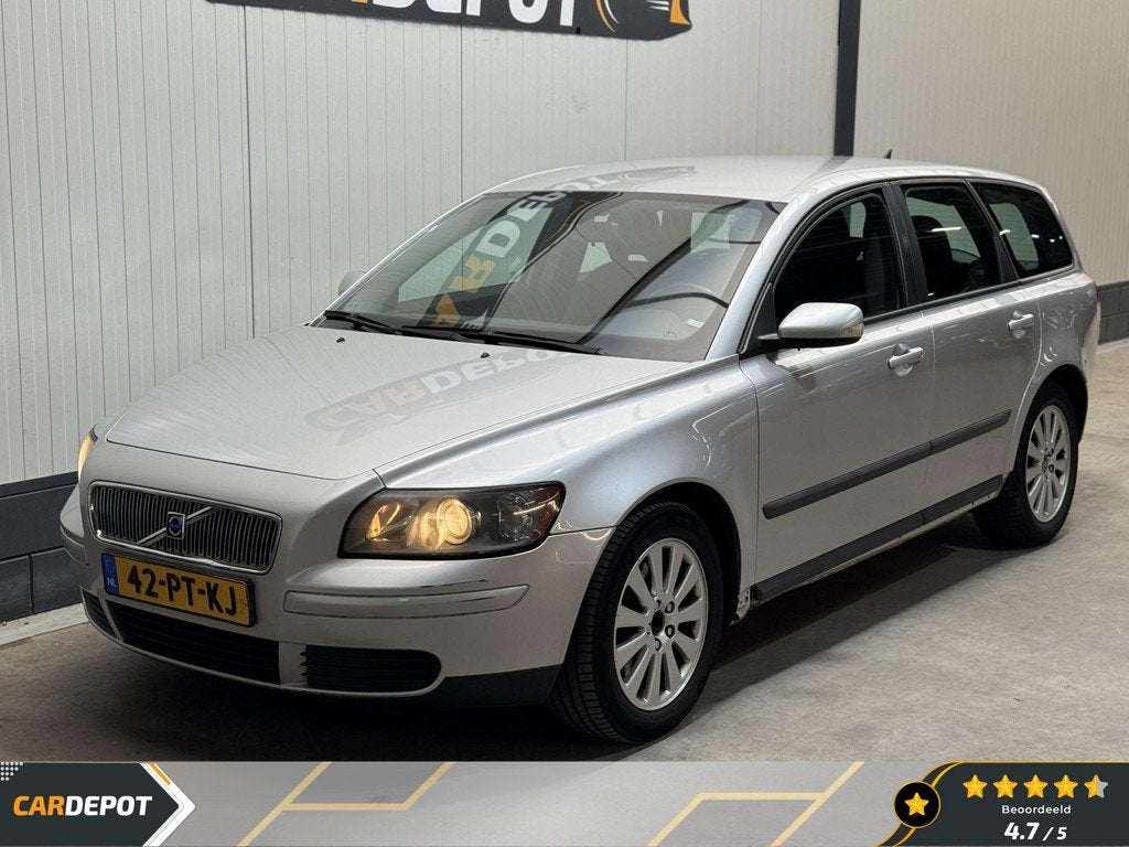 Volvo V50 2.4 Kinetic Super Netjes, Auto's, Stof, Gebruikt, 700 kg, Origineel Nederlands