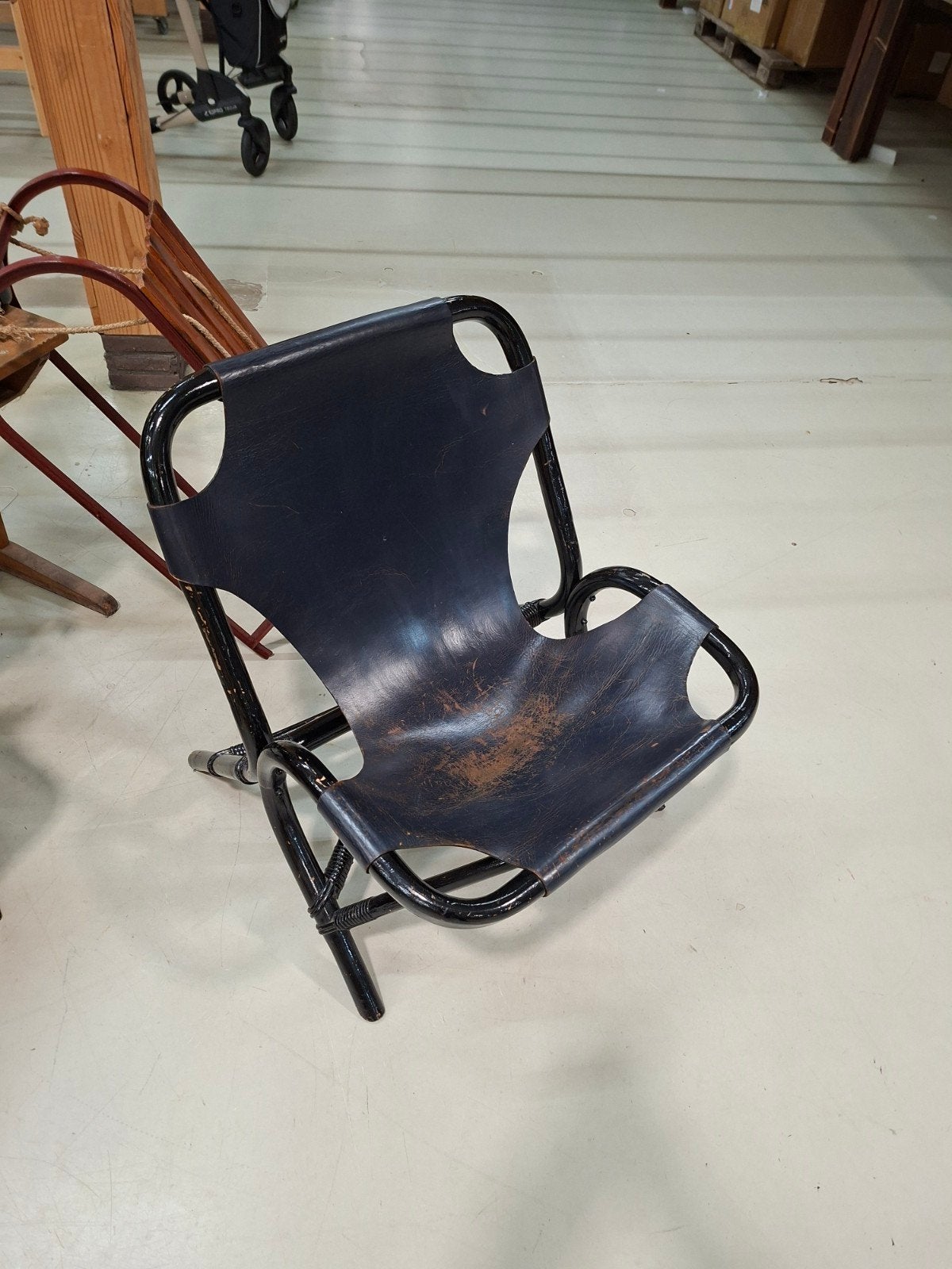 Vintage Fauteuil Jaren '60 - Zwart Leer en Rotan, Minder dan 50 cm, Gebruikt, Leer, Minder dan 75 cm