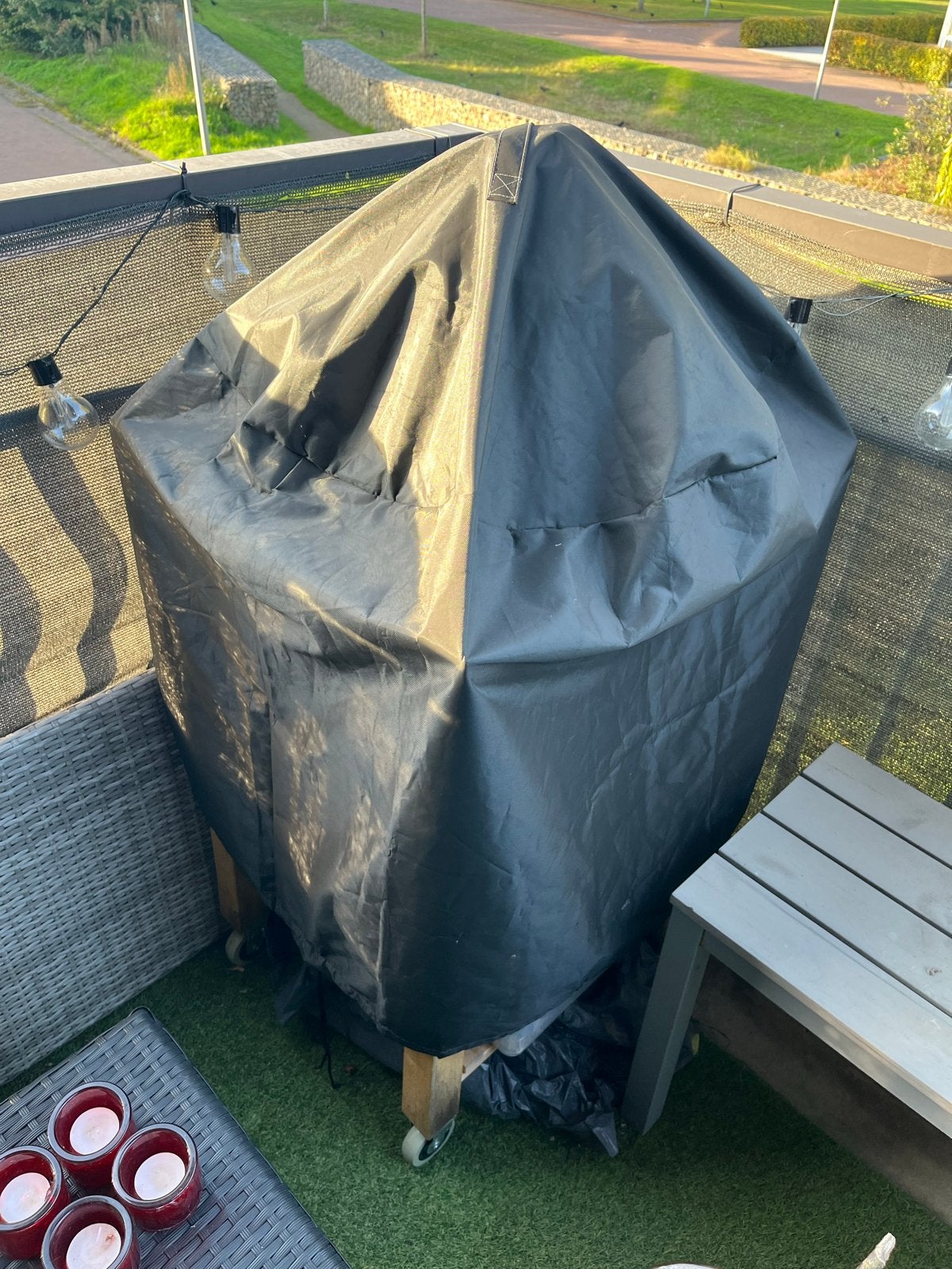 KitchenBrothers Kamado BBQ met onderstel en hoes, Ophalen, Gebruikt, Met accessoires