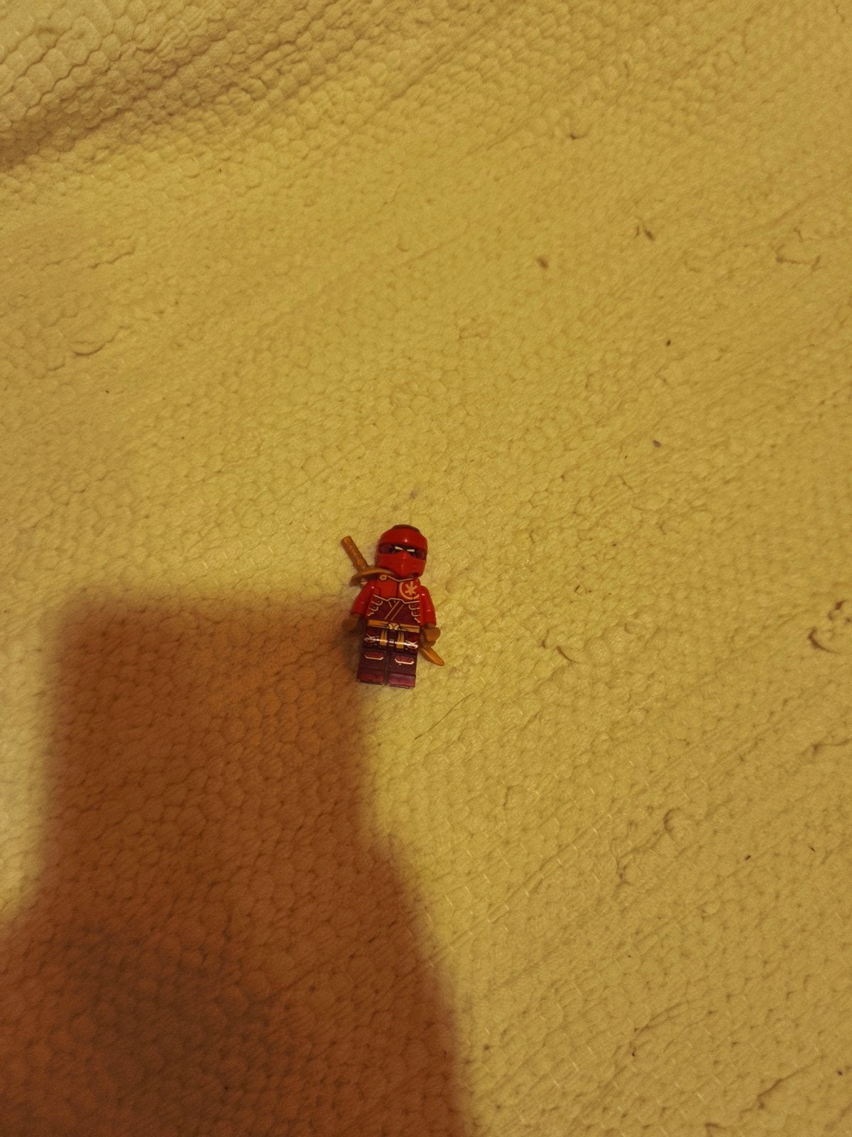 Lego Ninjago minifiguur - Rode Ninja met wapen, Ophalen of Verzenden