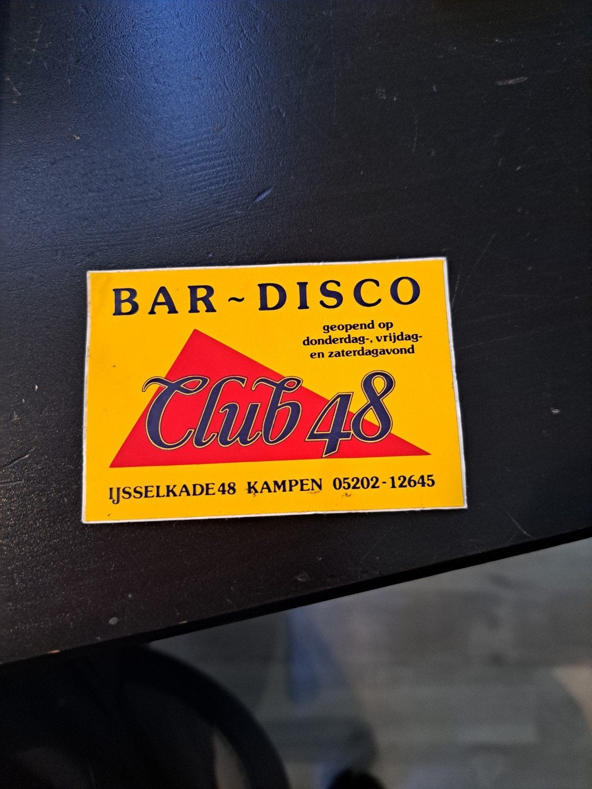 Historische discosticker Kampen - Club 48 (min. 30 jaar oud), Ophalen of Verzenden, Zo goed als nieuw, Bedrijf of Vereniging