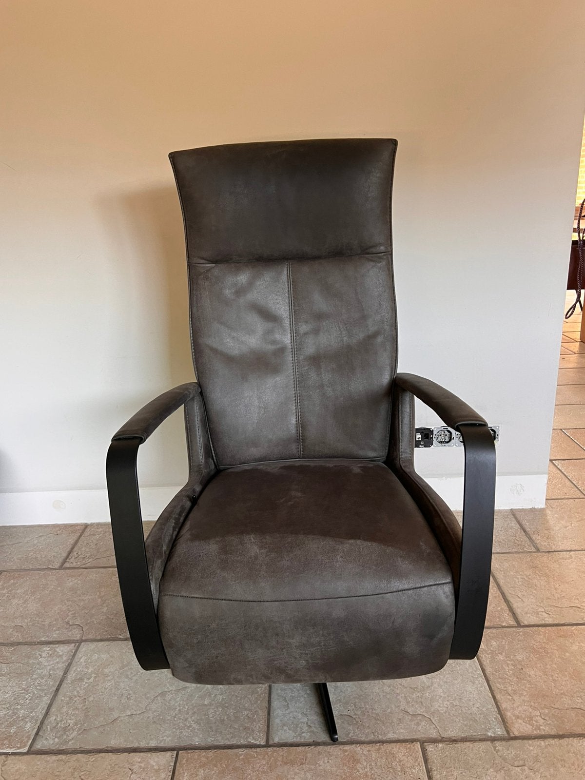 Relaxfauteuil, Huis en Inrichting, Stoelen, Ophalen, Leer, Zo goed als nieuw, Eén