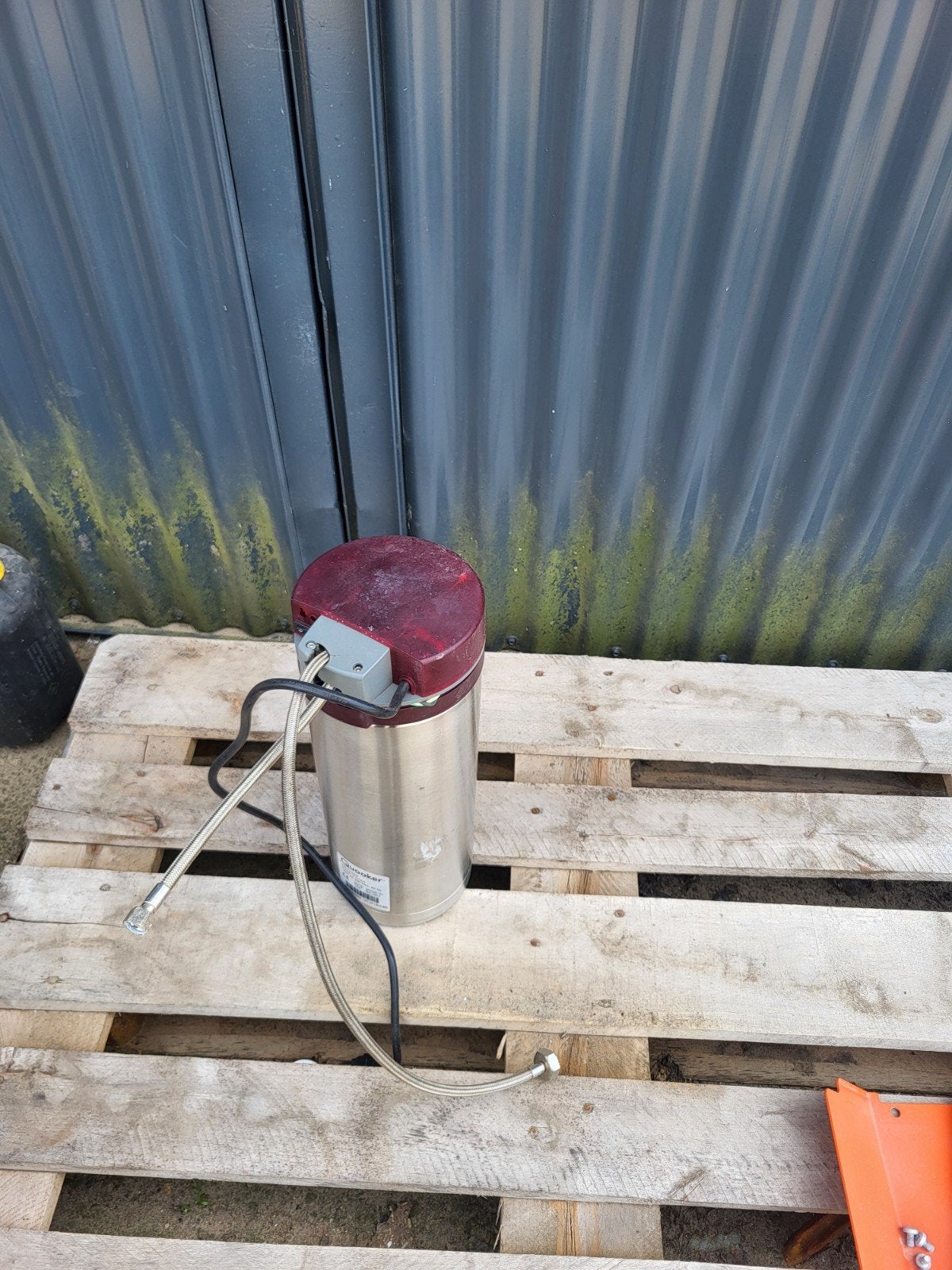 Compacte boiler/waterverwarmer met flexibele slangen, Ophalen of Verzenden, Gebruikt