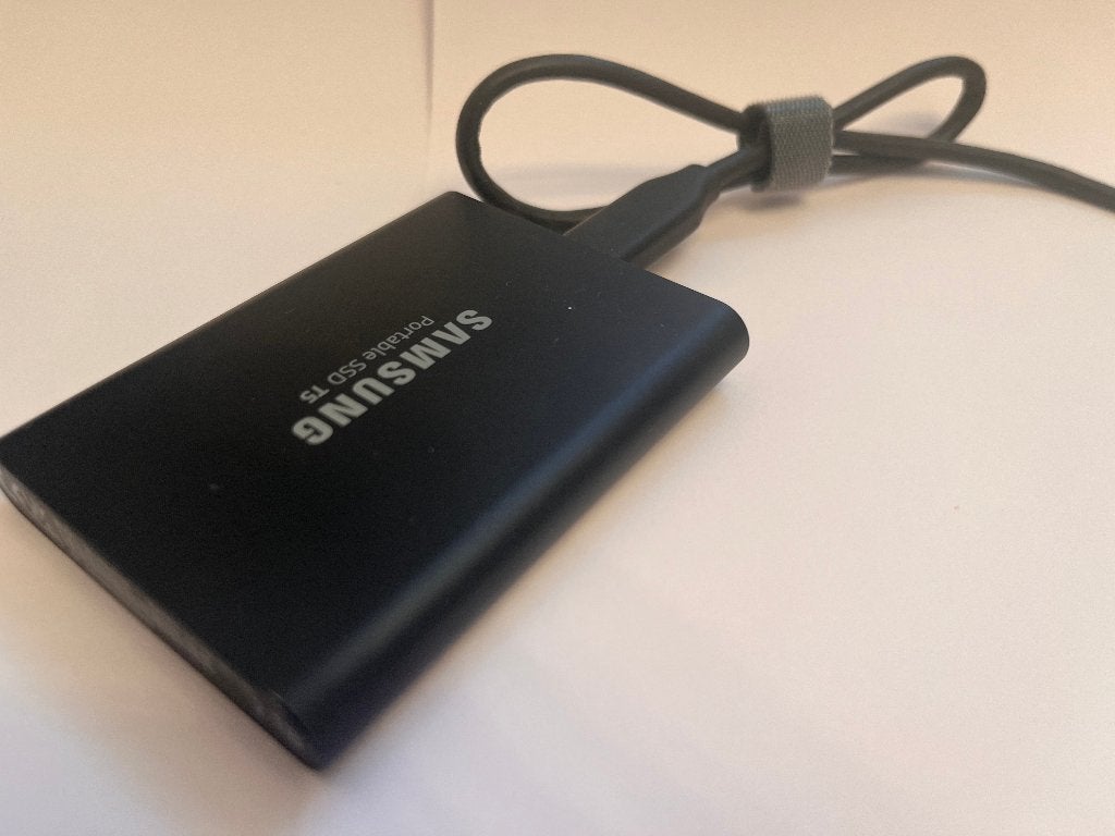samsung 2tb portable ssd, Computers en Software, 2TB, SSD, Ophalen of Verzenden, Zo goed als nieuw