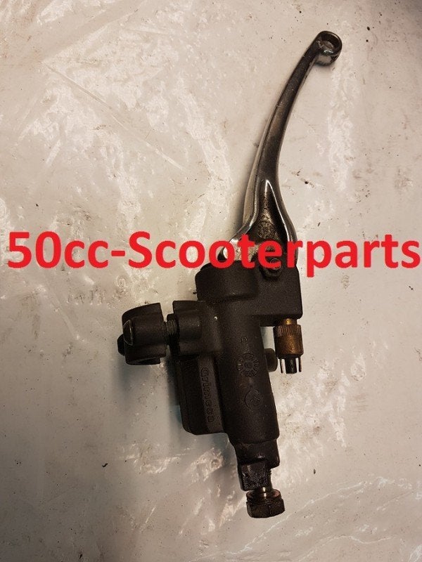 Remreservoir Rechts Plus Remhevel Vespa Et4 125 Gebruikt 560, Ophalen of Verzenden