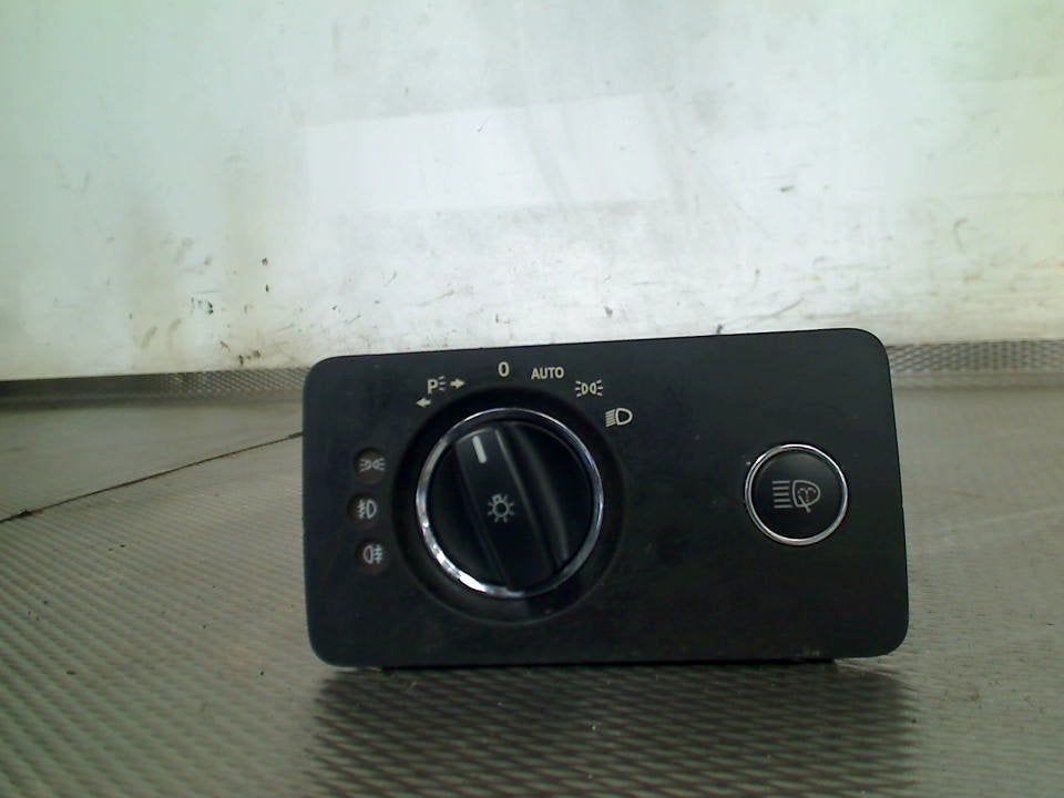 Lichtschakelaar Mercedes-Benz R (W251) 2008 A2515453404, Gebruikt, Mercedes-Benz AG, Mercedes-Benz, Mercedesstraße 120, Stuttgart 70372, , Duitsland
