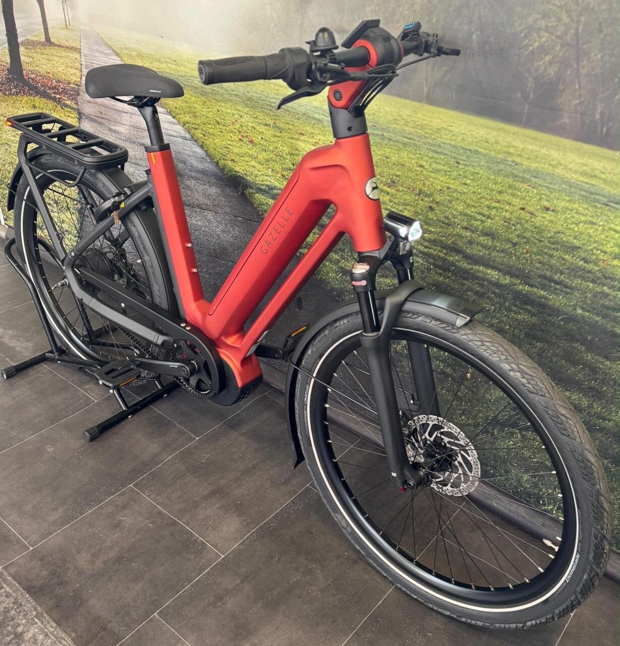 NIEUWE Gazelle Eclipse C380 Electrische fiets - AANBIEDING, Koninklijke Gazelle N.V., Wilhelminaweg 8 6951 BP Dieren Nederland