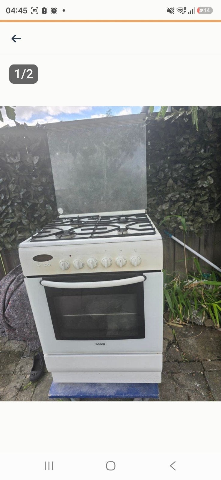 Bosch gasfornuis met oven - Wit, 4 pitten, Gebruikt, Gas, 85 tot 90 cm, 4 kookzones