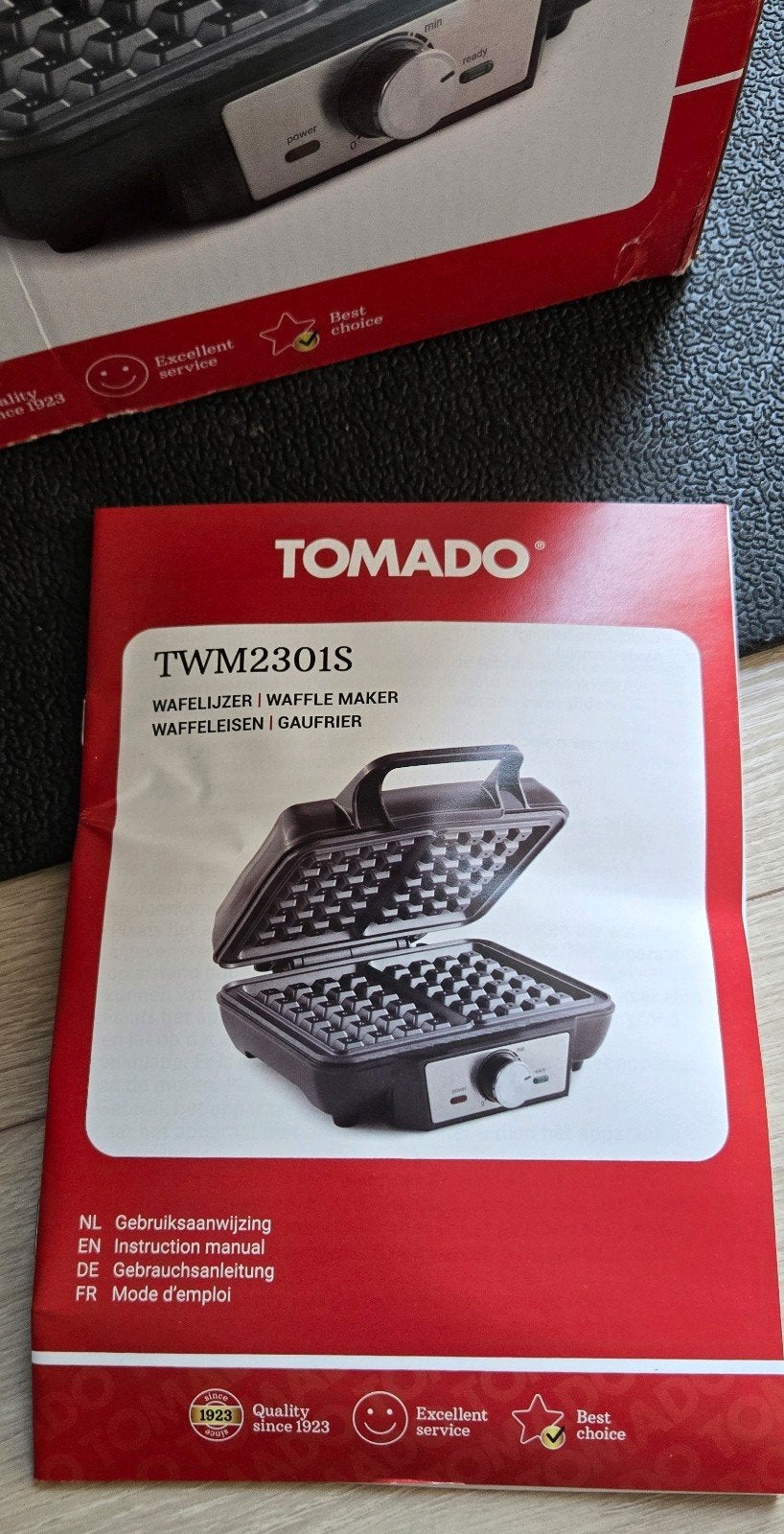 Tomado TWM2301S Wafelijzer - Nieuw in doos, Ophalen of Verzenden, Nieuw