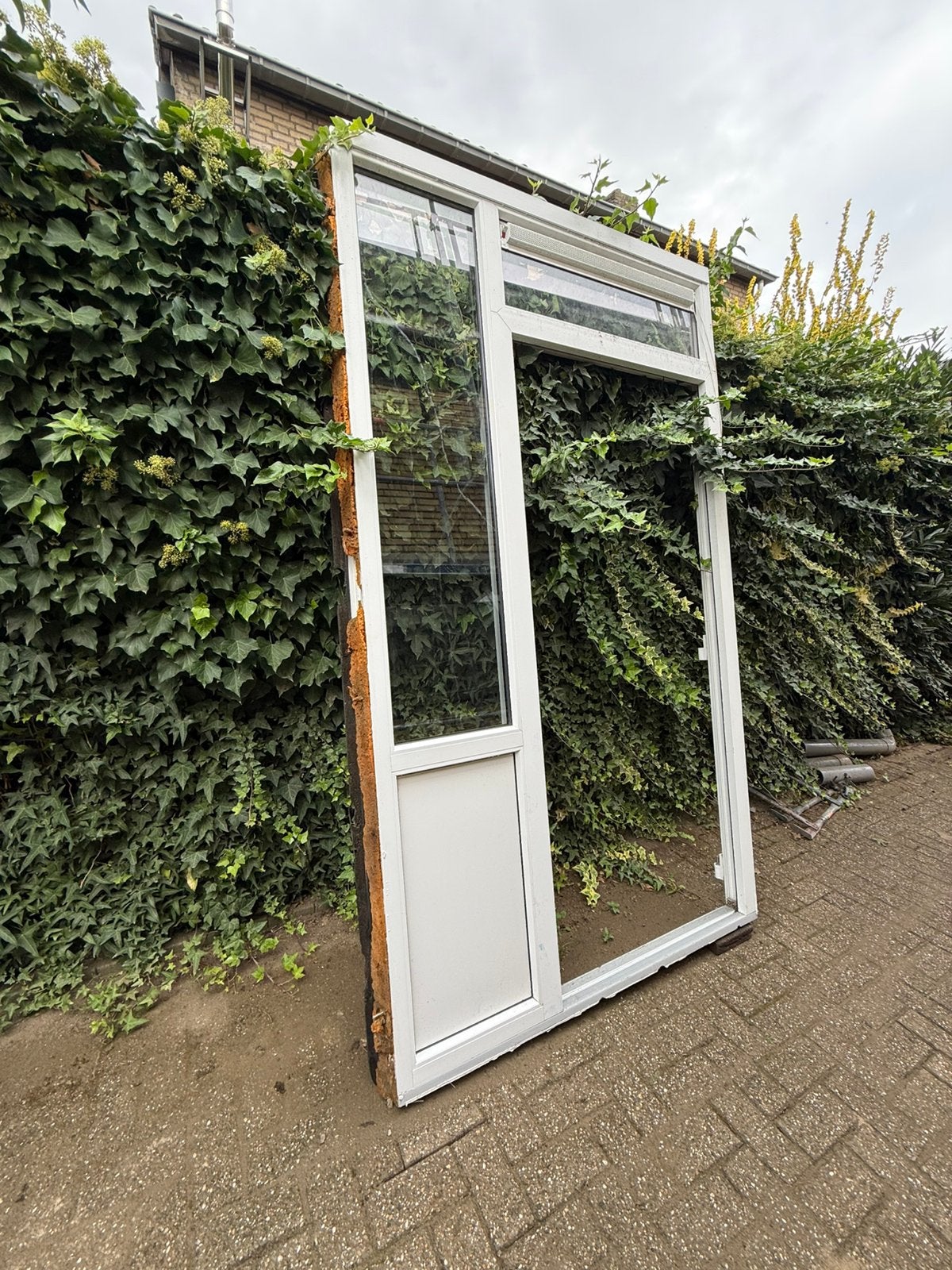 Kunstof kozijn met glas kleur wit, Ophalen of Verzenden, Zo goed als nieuw, Kunststof, Raamkozijn