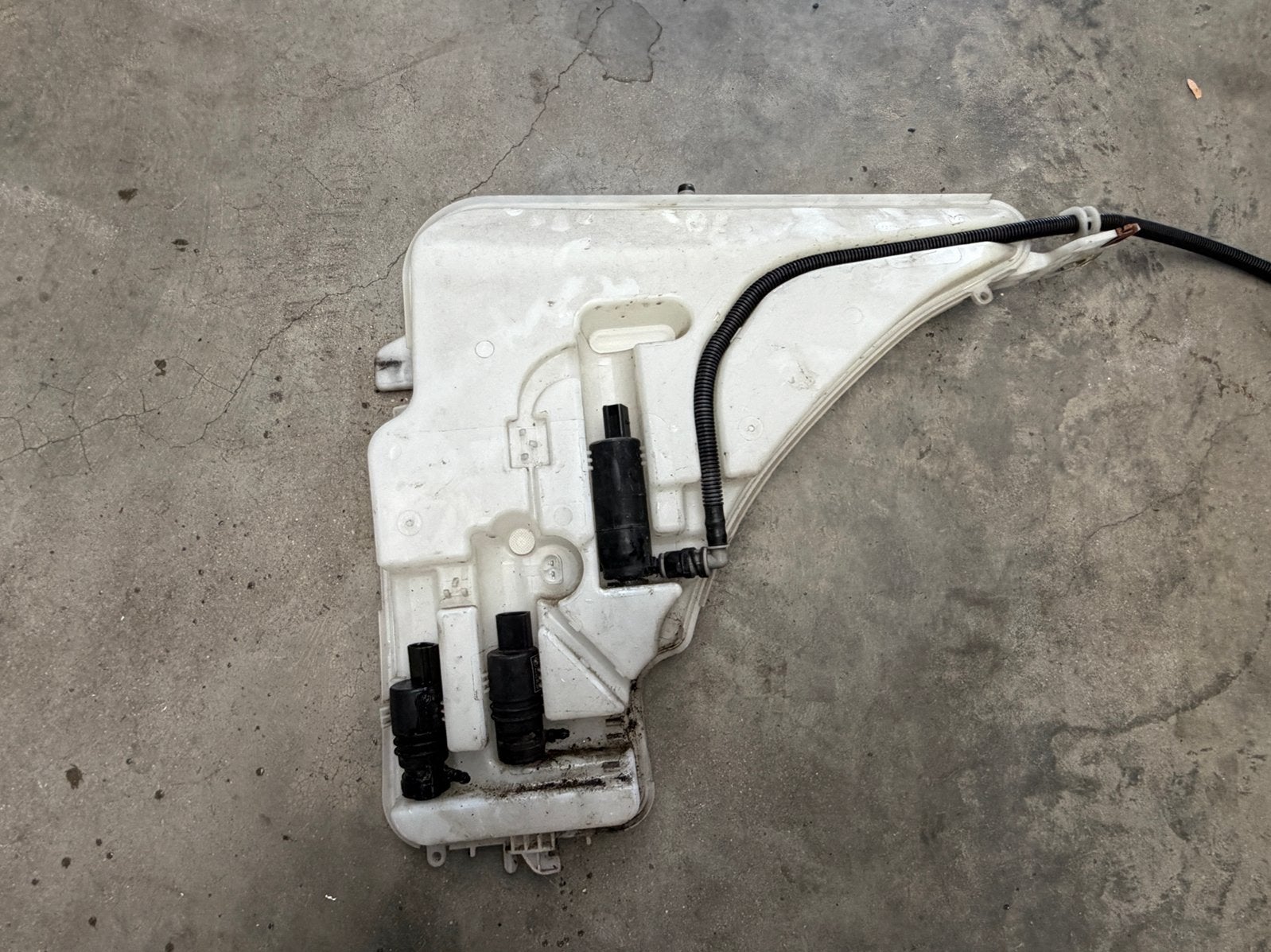 Bmw 1 serie f20/f21 ruitensproeierreservoir., Ophalen, BMW