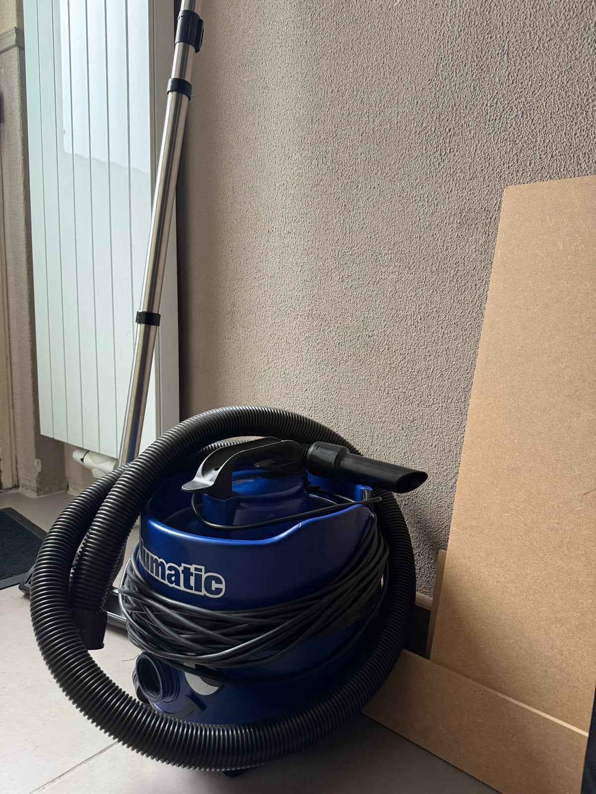Numatic stofzuiger zo goed als nieuw, Inclusief accessoires, Numatic, Zo goed als nieuw, Sledestofzuiger