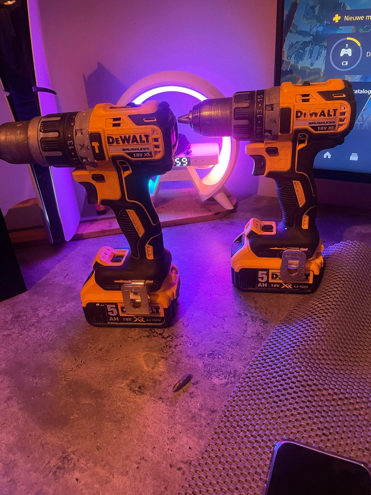 DeWalt Schroefmachine 18V XR Brushless (2 stuks), Ophalen of Verzenden, Minder dan 400 watt, Klopboormechanisme, Zo goed als nieuw