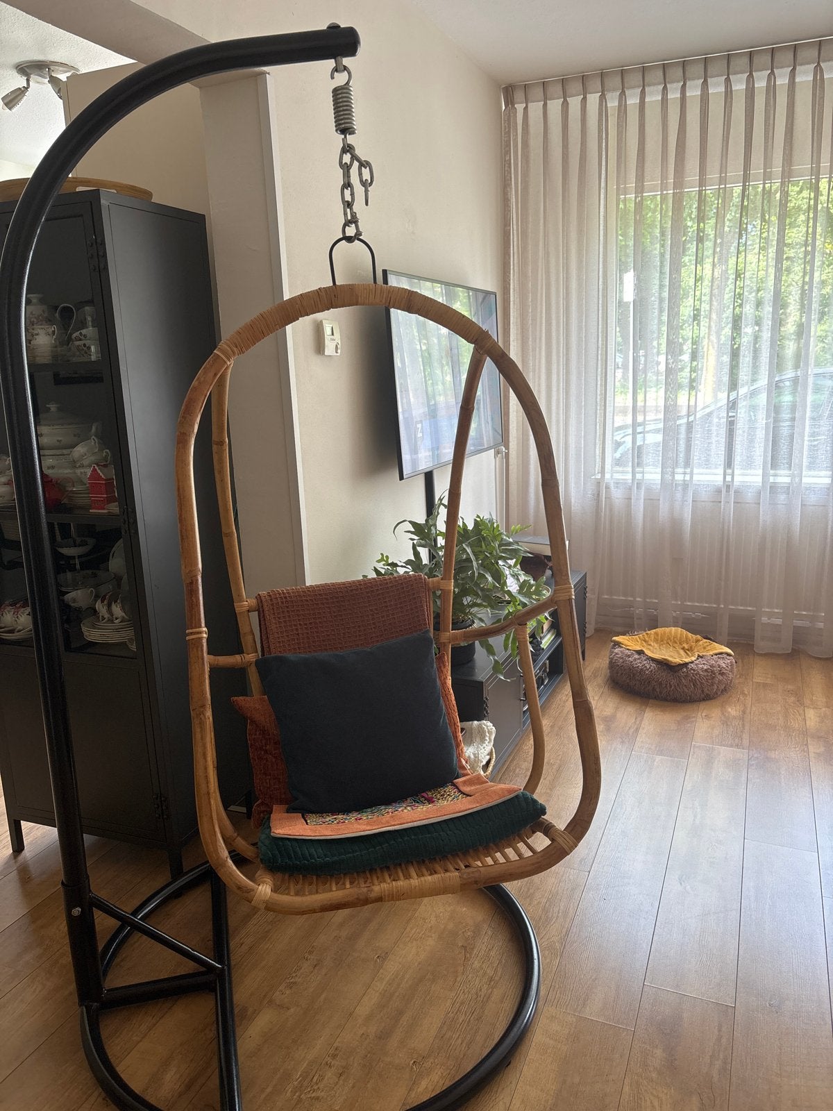 Rotan hangstoel, Huis en Inrichting, Stoelen, Gebruikt, Bruin, Riet of Rotan, Ophalen of Verzenden