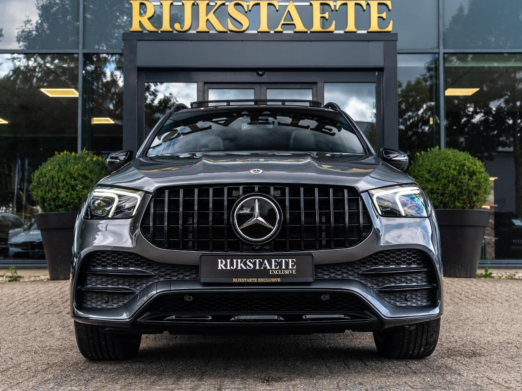 Mercedes GLE-klasse 350 e 4MATIC Premium AMG|PANO|INCL BTW, Automaat, Gebruikt, 4 cilinders, Met garantie (alle)