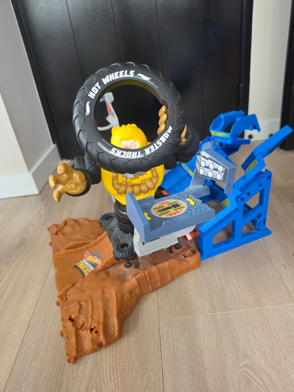 Hot Wheels Monster Trucks Gorilla Slam Speelset, Ophalen of Verzenden, Zo goed als nieuw