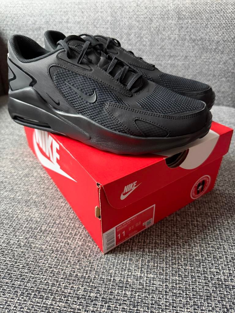 Nike Air Max Bolt - Maat 45 - Nieuw in doos, Zwart, Nieuw, Ophalen of Verzenden, Sneakers of Gympen