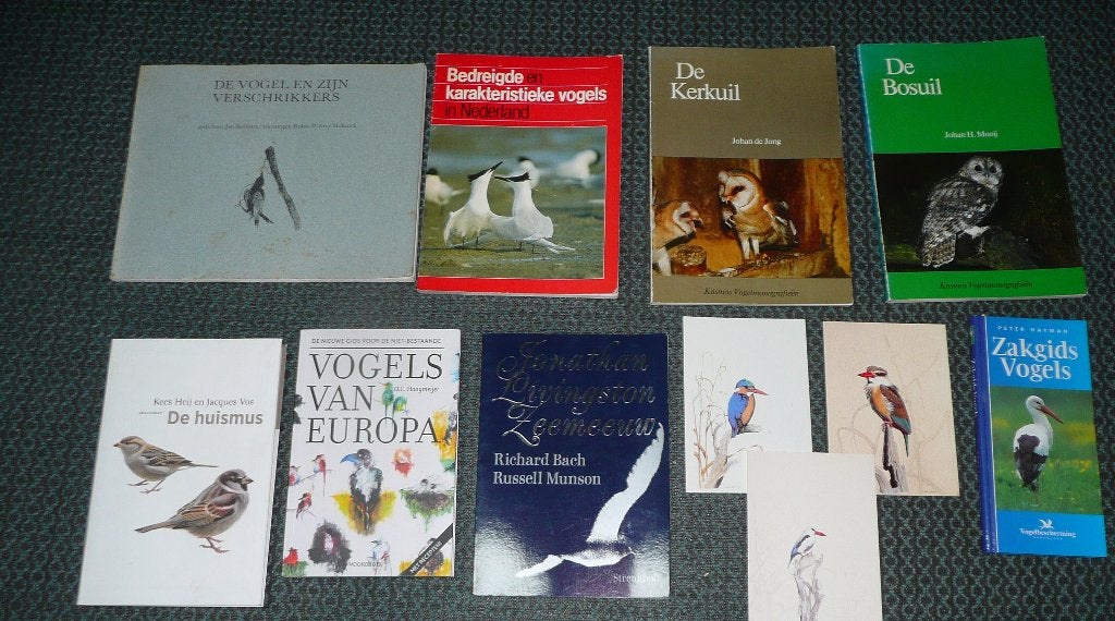 43 boeken over vogels, 3 wandelwaaiers & ansichtkaarten., Boeken, Natuur, Ophalen of Verzenden, Zo goed als nieuw, Vogels, 43 boeken over vogels, 3 wandelwaaiers & ansichtkaarten.