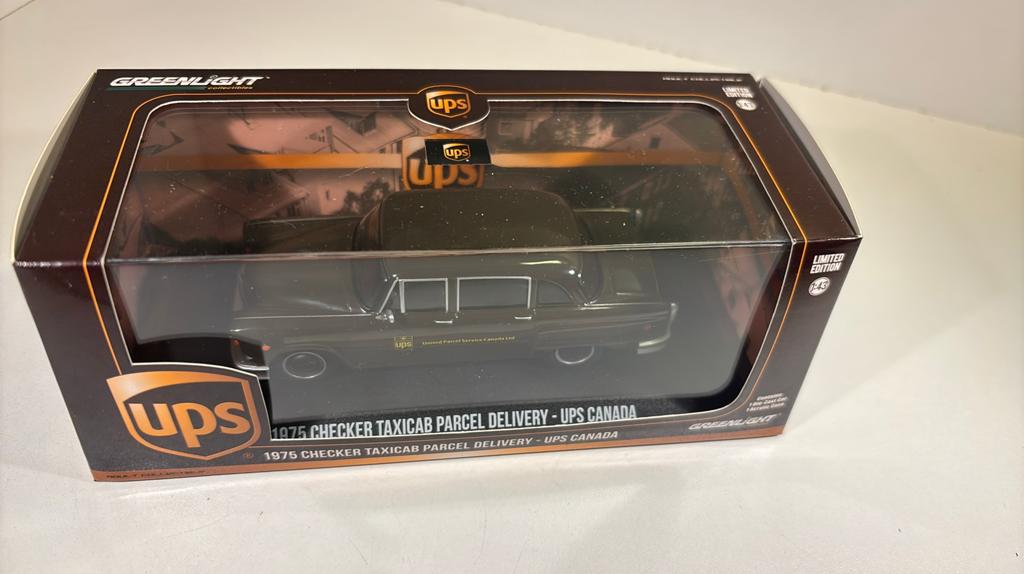 Checker taxicab parcel delivery ups canda Greenlight 1.43, Hobby en Vrije tijd, Modelauto's | 1:43, Overige merken, Auto, Ophalen of Verzenden