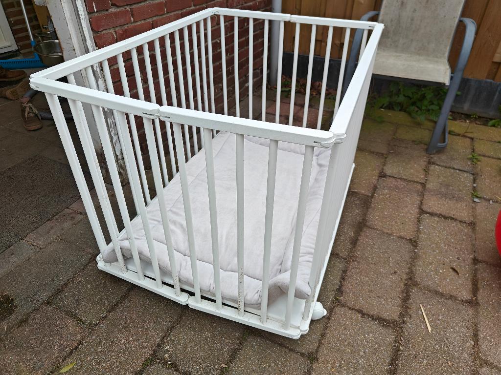 Petit Amelie opvouwbare baby Box met kussen, Kinderen en Baby's, Boxen, Ophalen, Gebruikt, Rechthoekig, Wieltjes