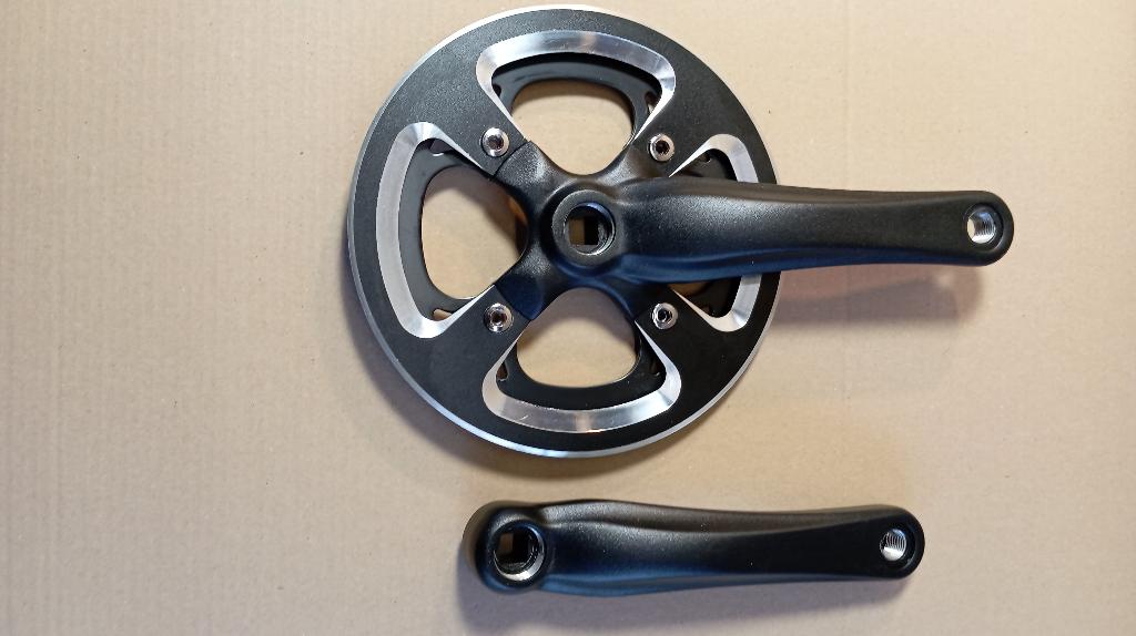 Crancstel 44T voor 1/2"x 1/8"ketting singele speed, Crankstel of Pedalen, Elektrische fiets, Nieuw, Ophalen of Verzenden