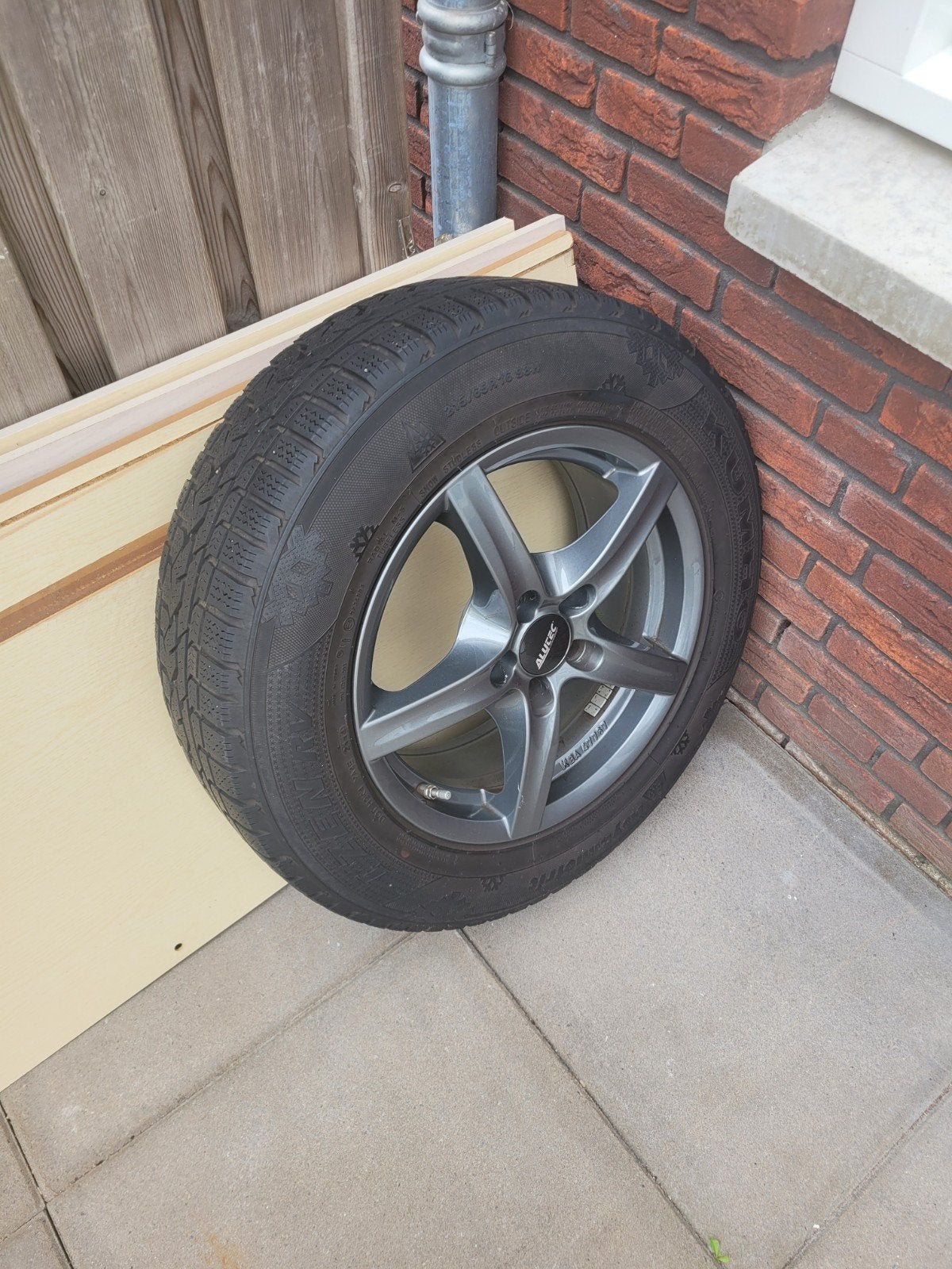 Alutec velg met Kumho winterband, Ophalen of Verzenden, Zo goed als nieuw