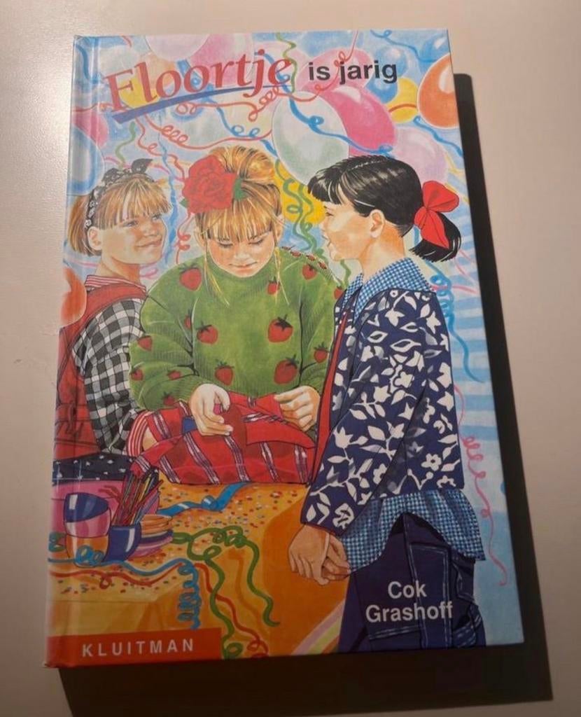 Floortje is jarig - Cok Grashoff, Ophalen of Verzenden, Zo goed als nieuw, Fictie algemeen