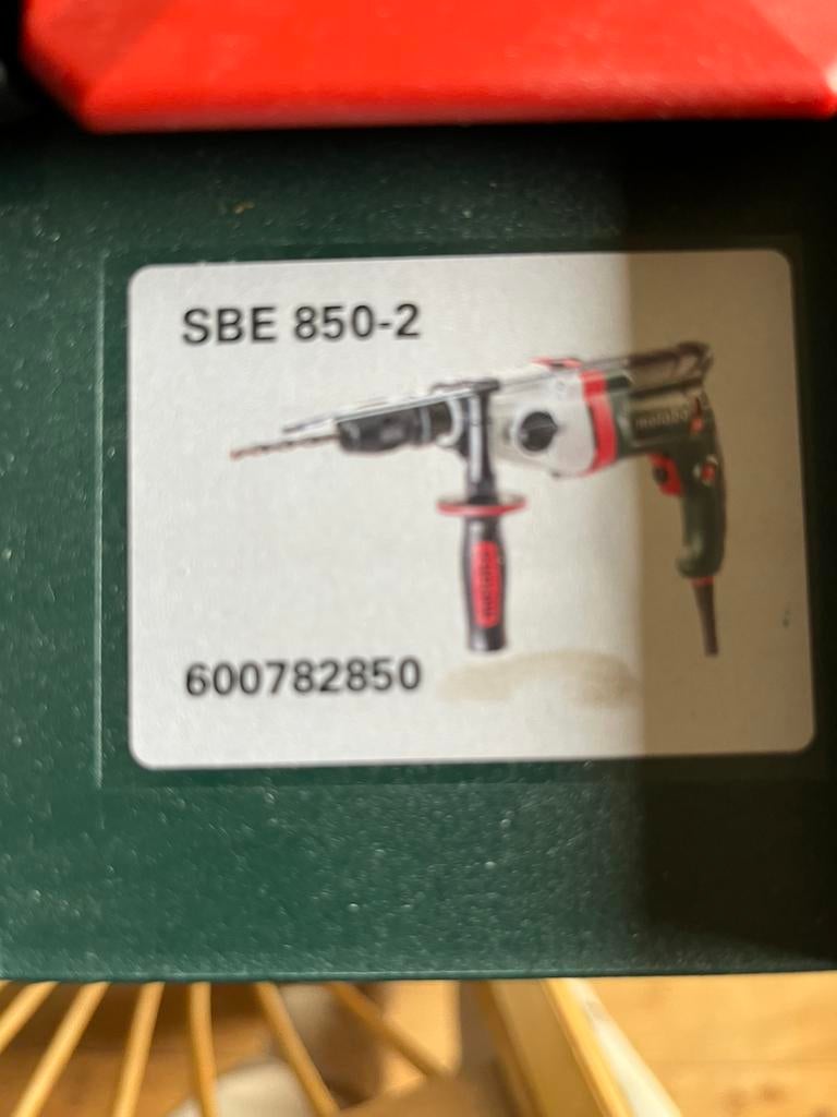 Metabo klopboormachine SBE850-2 in koffer en 55 delige set, Ophalen, Nieuw, Boormachine
