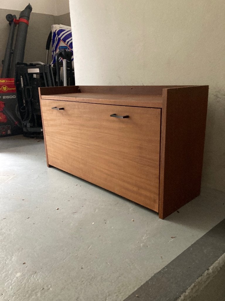 Vintage (hang)kast met klep en 1 plank - teakhout - 2e leven, Huis en Inrichting, Kasten | Wandmeubels, Ophalen, Gebruikt, Teakhout