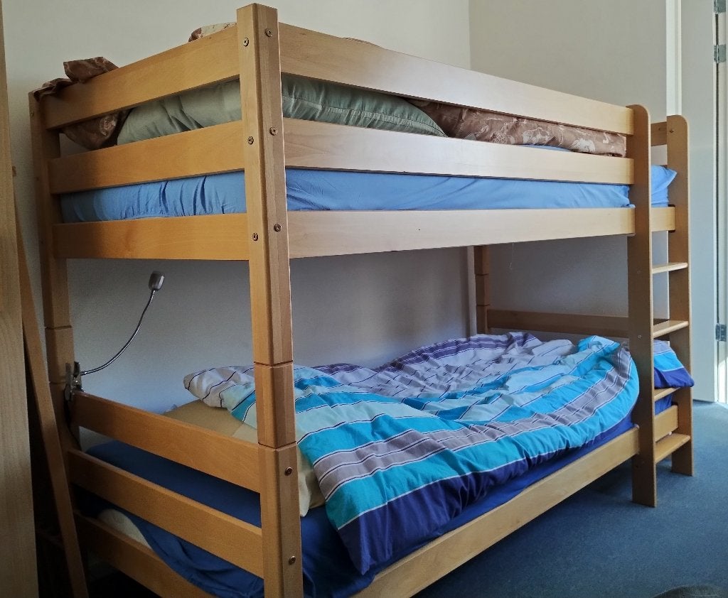 stapelbed hout, Huis en Inrichting, Ophalen, 90 cm, Tweepersoons, Minder dan 160 cm