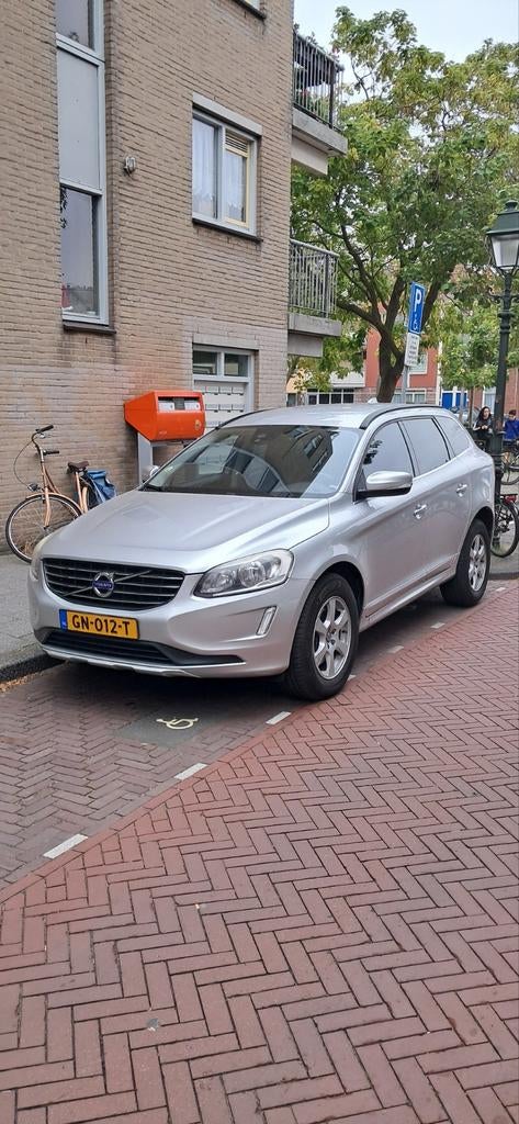 Volvo XC60 2.0 D4 Geartronic 2015 Grijs, Stof, 4 cilinders, Origineel Nederlands, Vierwielaandrijving