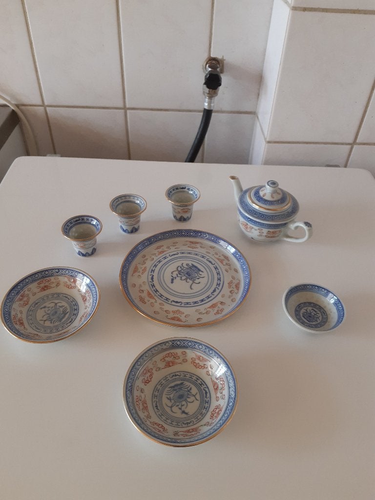 Vintage Chinees theeservies met drakenmotief, Ophalen of Verzenden, Zo goed als nieuw
