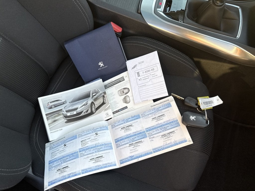 Foto 14 van Peugeot 308 1.6 THP Allure airco pano navi trekhaak