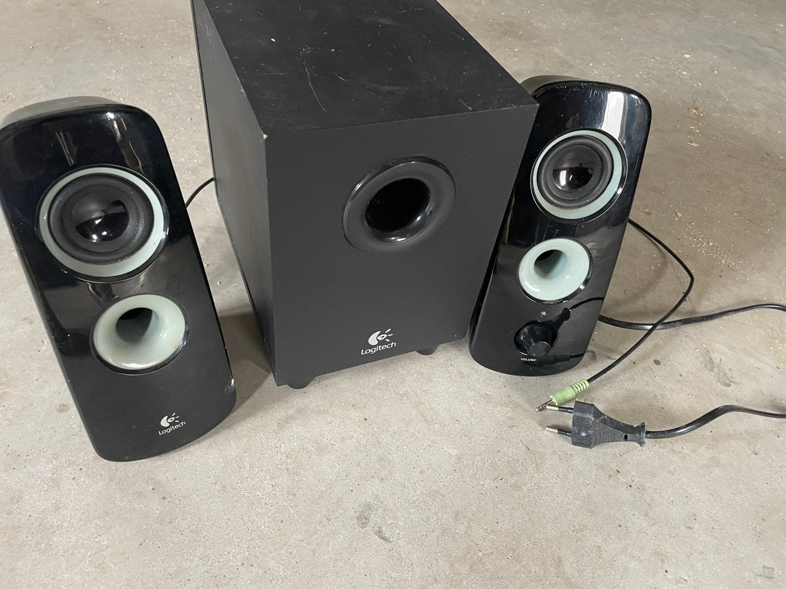 Logitech Z323 2.1 Luidsprekerset met Subwoofer, Computers en Software, Pc speakers, Ophalen, Gebruikt, Audiokanaal 2.1