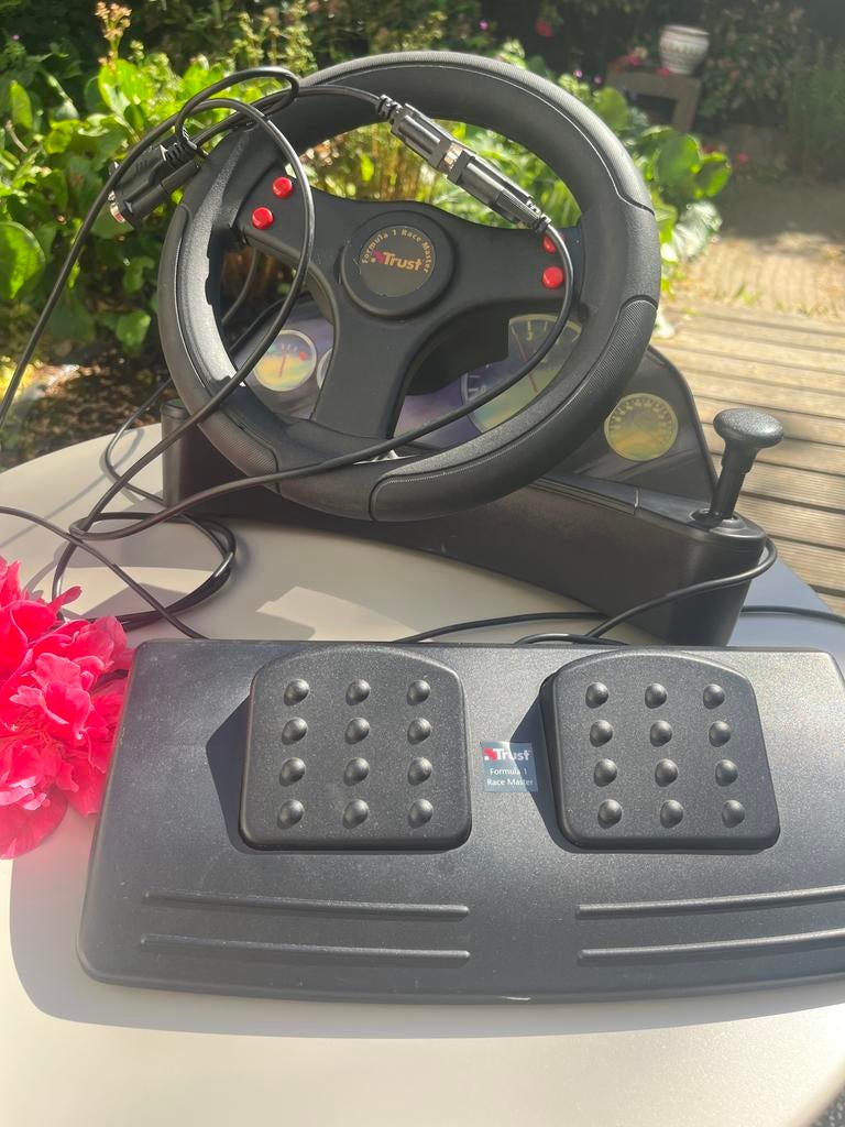Trust Formula 1 Race Master Stuur met Pedalen, Spelcomputers en Games, Games | Pc, Zo goed als nieuw, Racen en Vliegen, 1 speler