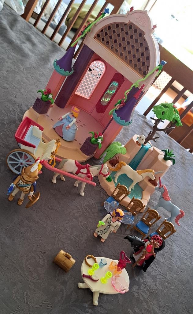 Playmobil prinsessenkasteel met koets en figuren, Ophalen of Verzenden, Gebruikt