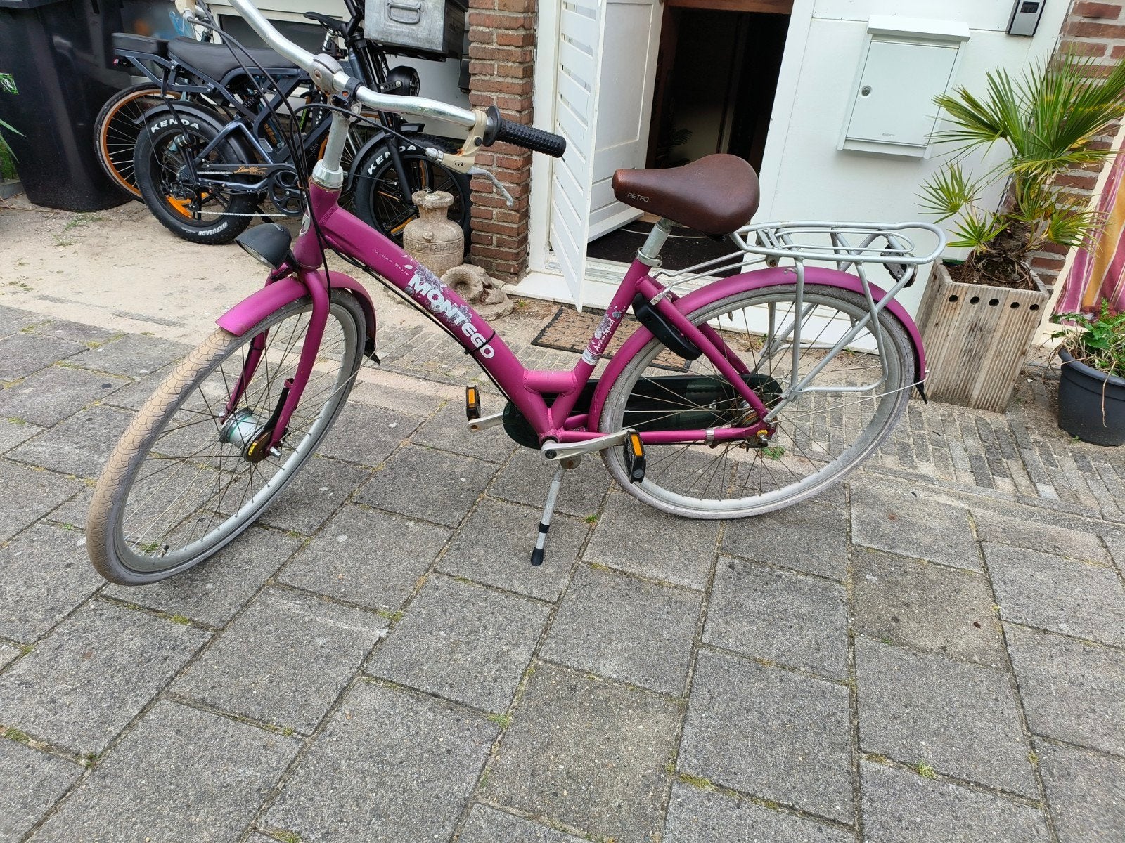 Paars roze  montego damesfiets, Ophalen, Gebruikt, Overige merken
