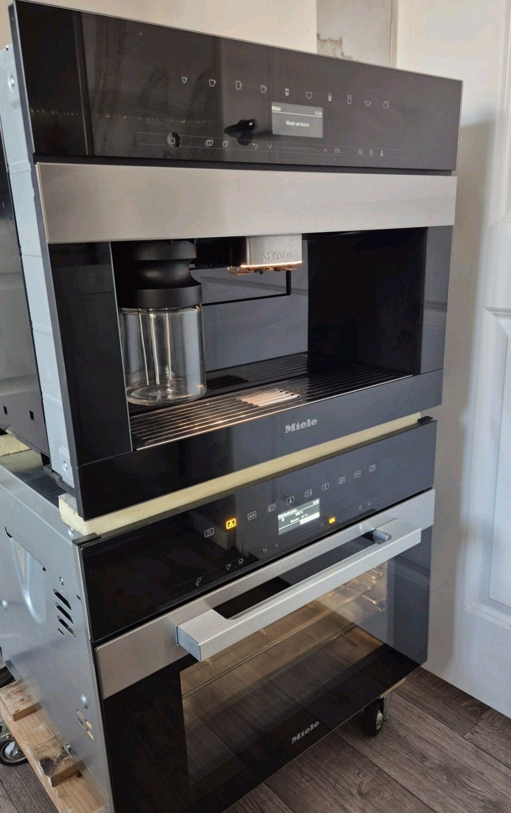 Nieuwste model Miele koffiemachine CVA7445 +combi oven stoom, Ophalen, Gemalen koffie, 10 kopjes of meer, Koffiemachine